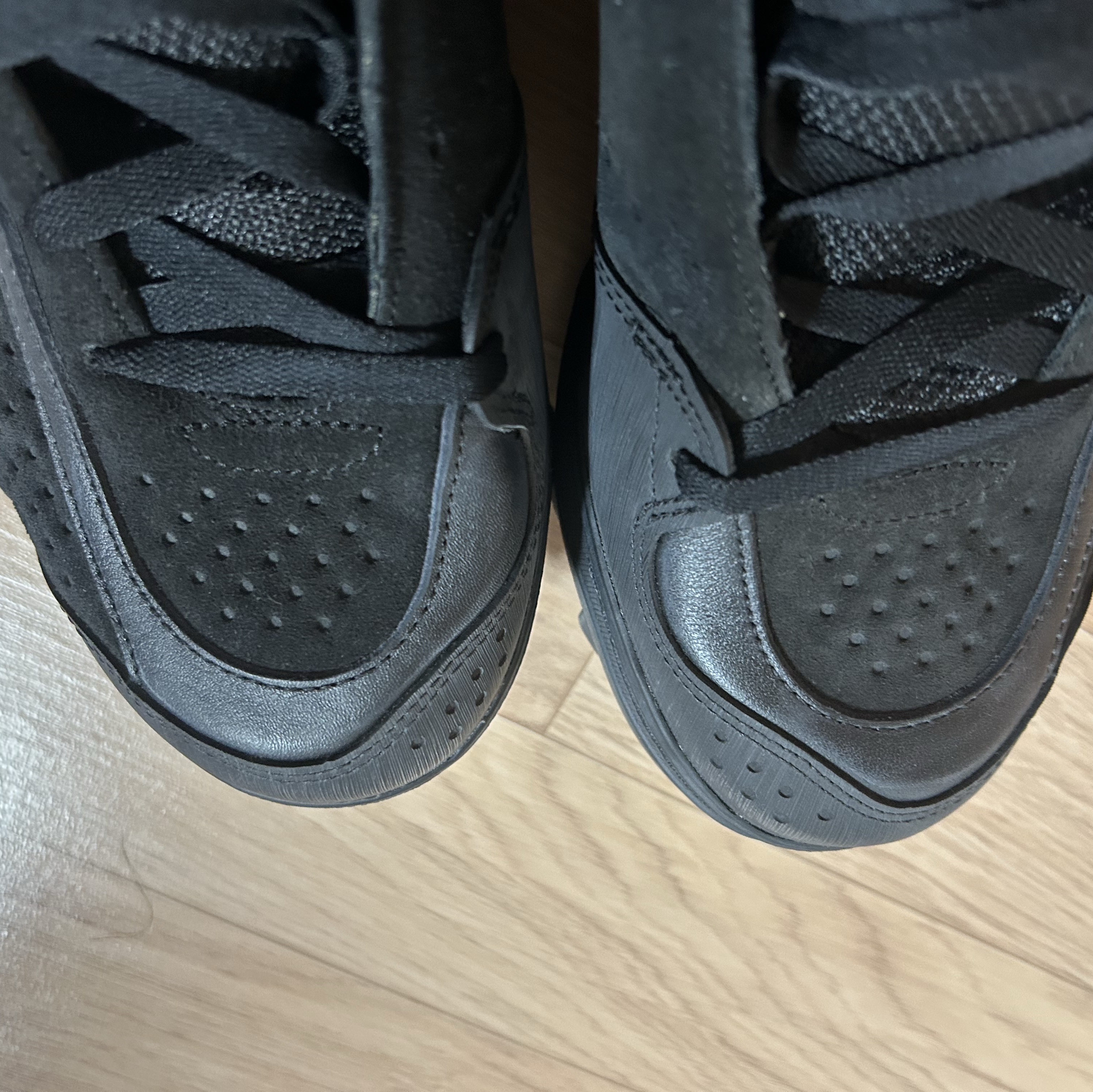 Adidas x Thug Club GSG9 Boot Core Black Core Black 착용 스타일