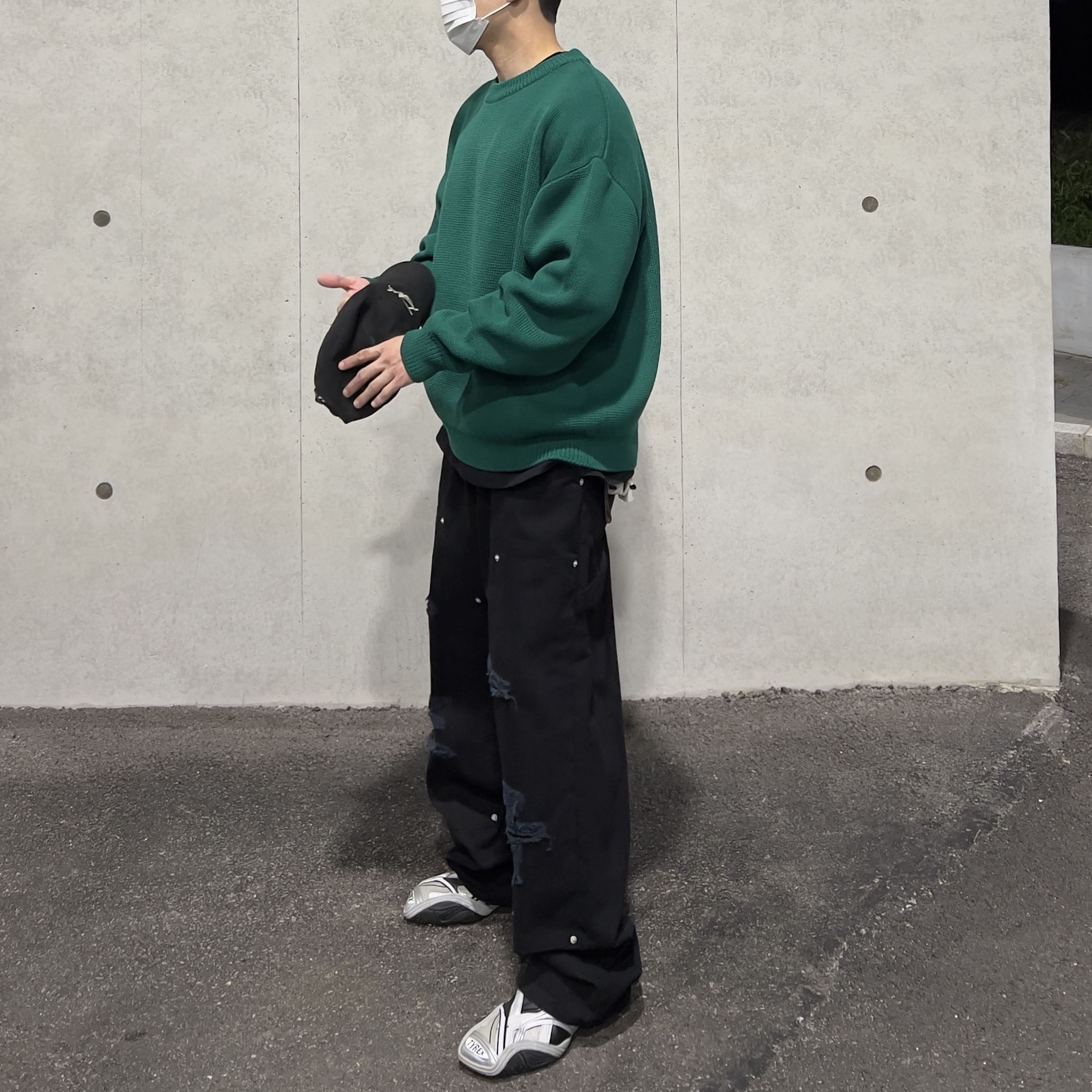 Balenciaga Tyrex Sneakers Black Grey 착용 스타일 - 7