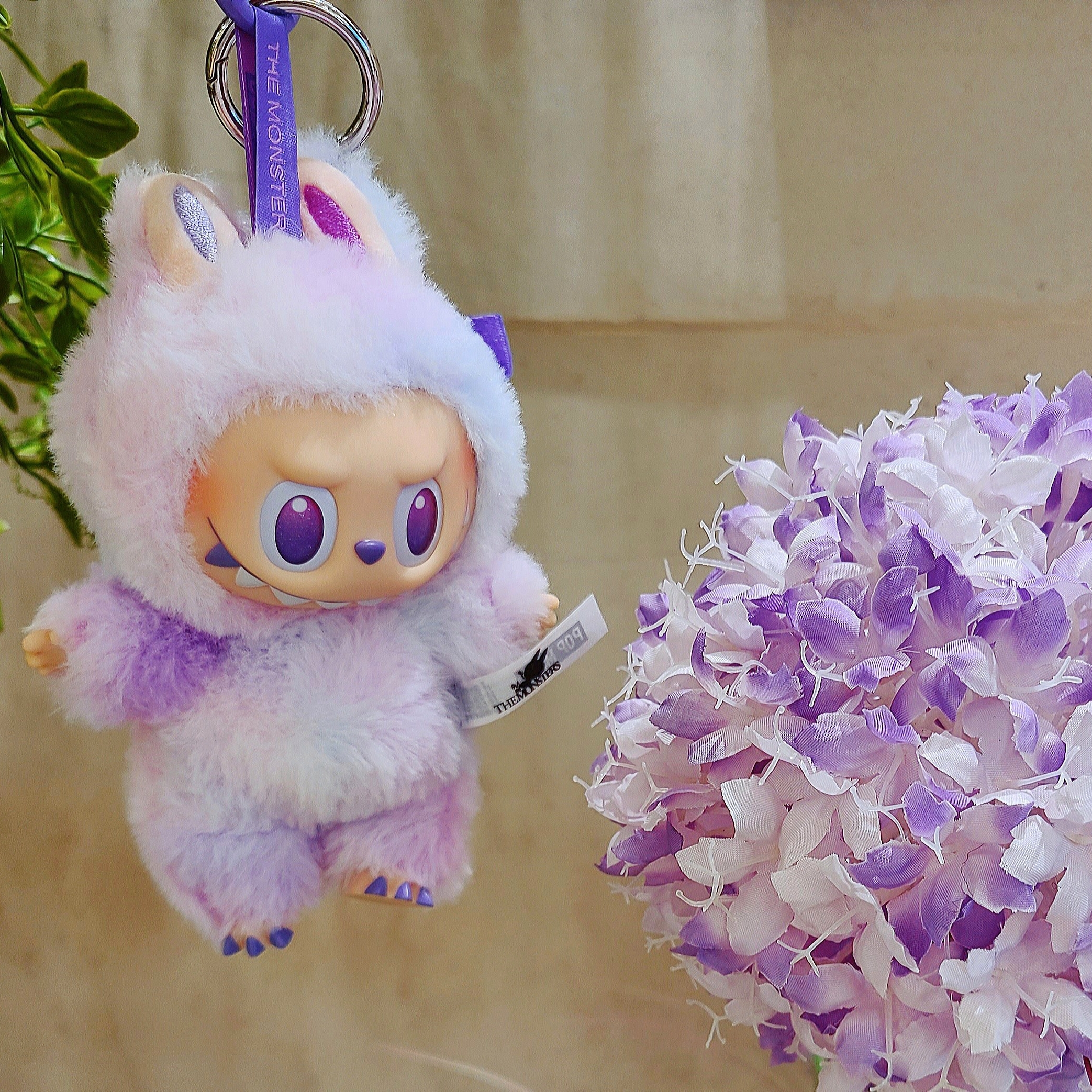 Pop Mart Labubu The Monsters Highlight Series Luck Keyring (Opened Case) 착용 스타일 - 1