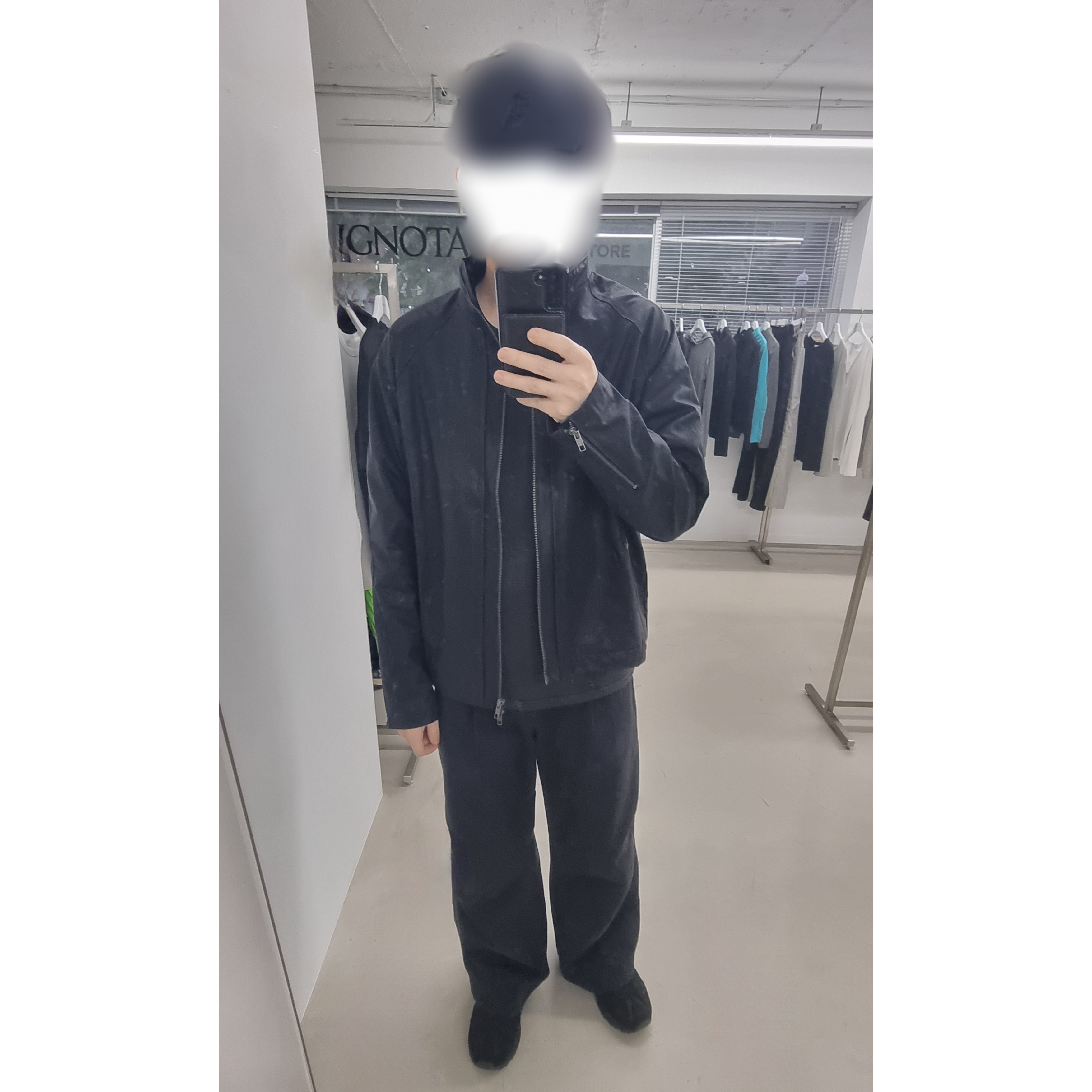 Ignota Core:11 Explorer Zip Jacket Carbon Black, Asics Gel-Sonoma 15-50 Black 착용 스타일 - 1