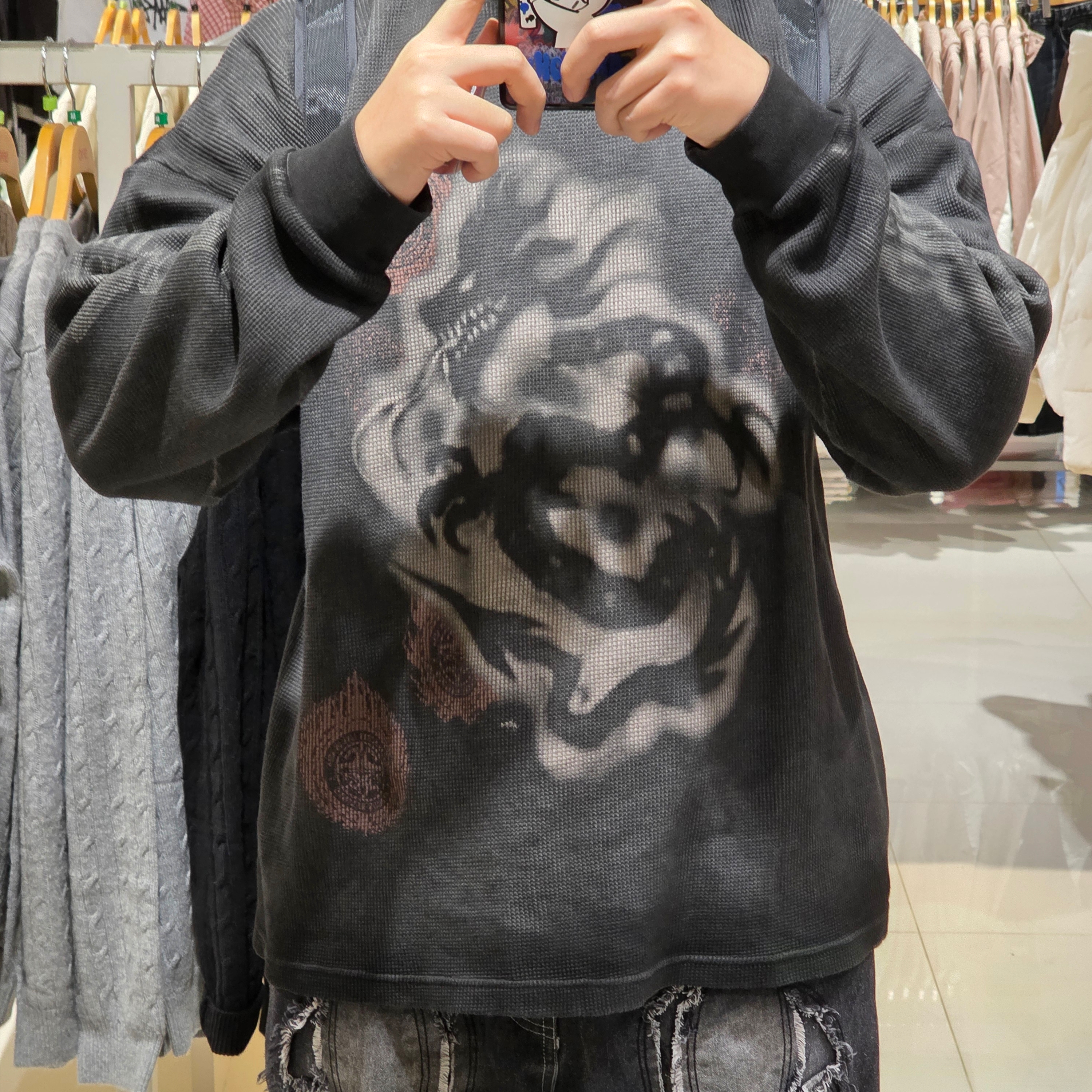 Travis Scott Circus Maximus Stadium Tour 25 Thermal Long Sleeve T-Shirt 착용 스타일