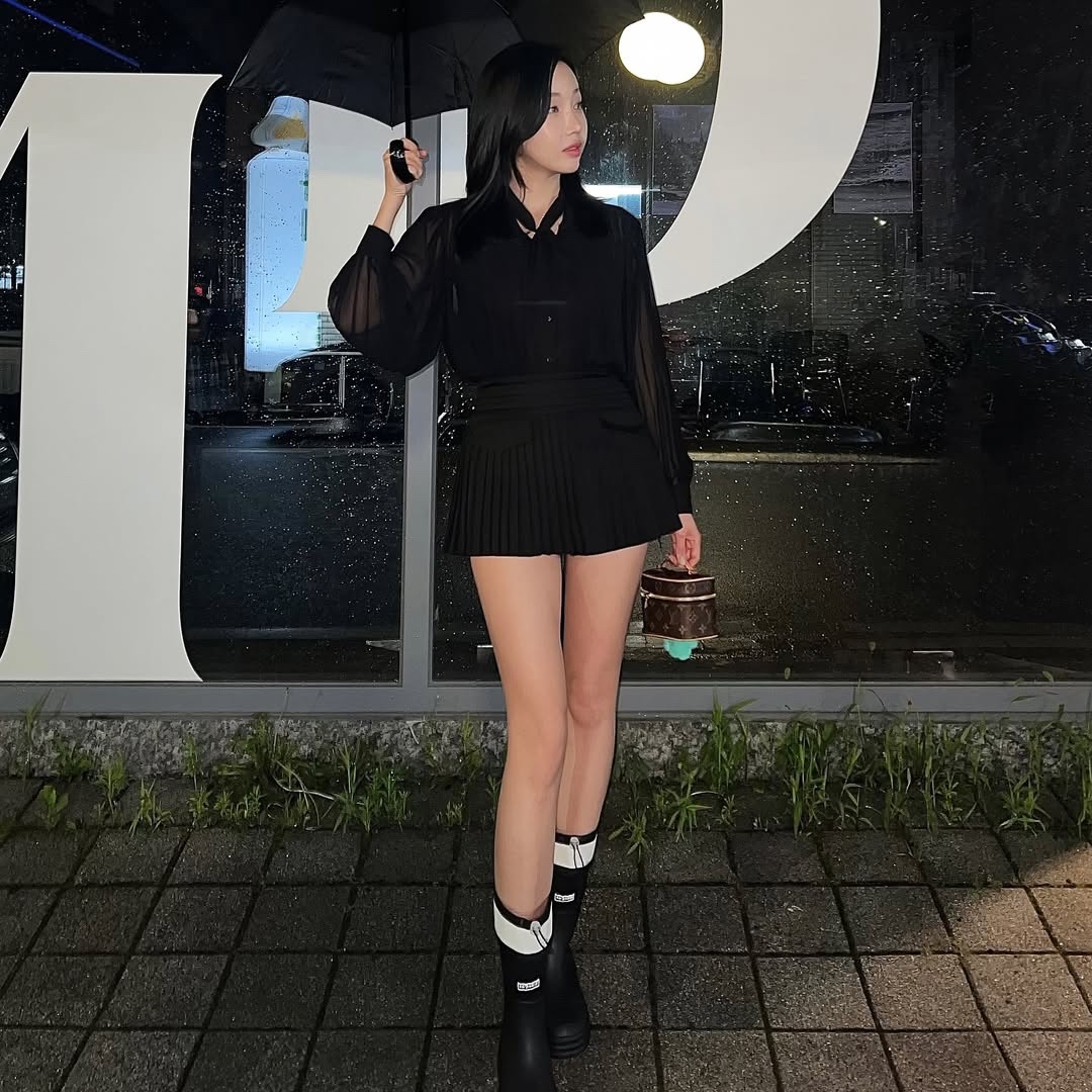 earpearp Sheer String Rain Boots Middle Black 착용 스타일 - 2