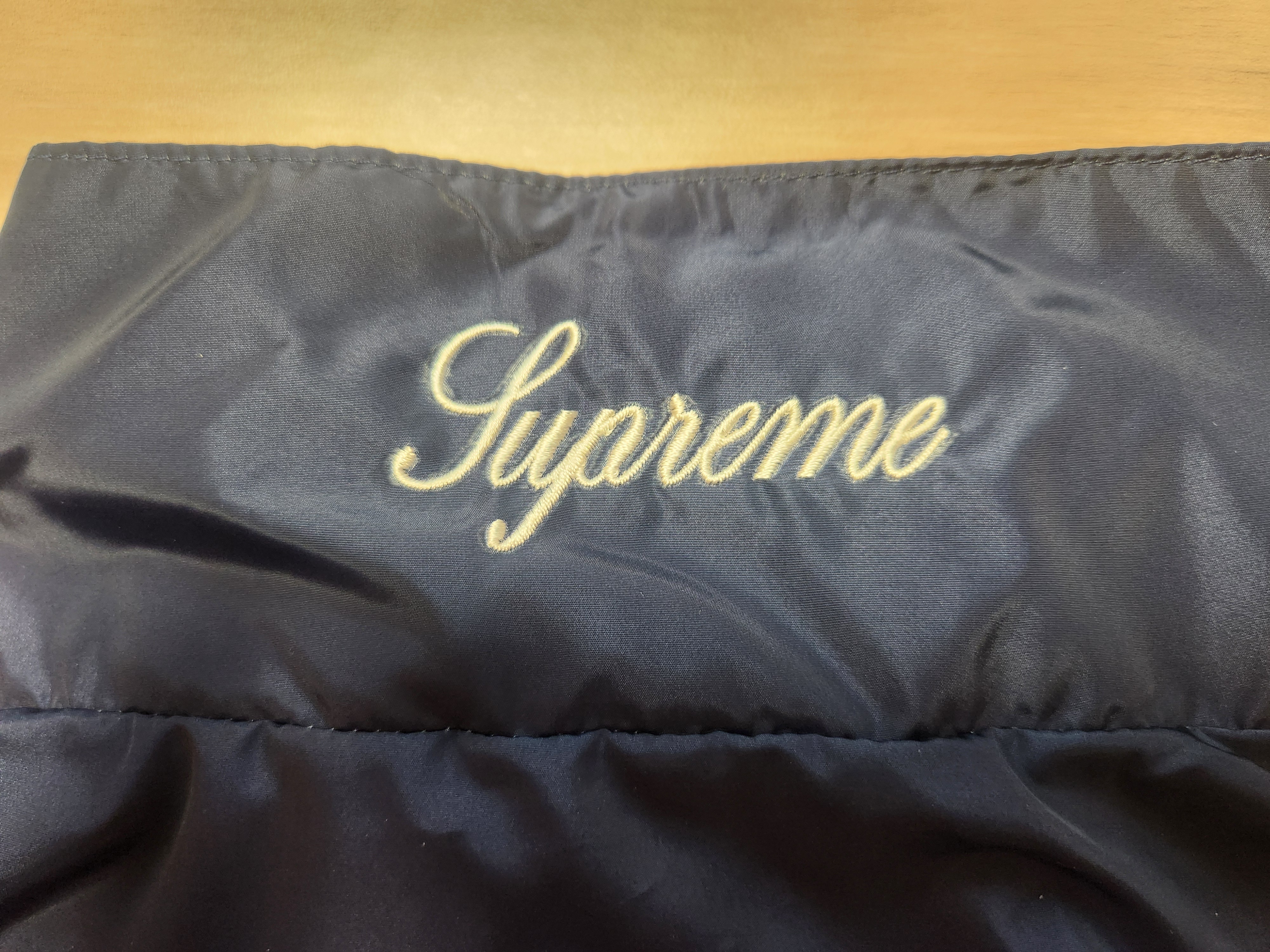 Supreme x Umbro Gradient Track Jacket Navy - 25FW 착용 스타일 - 5
