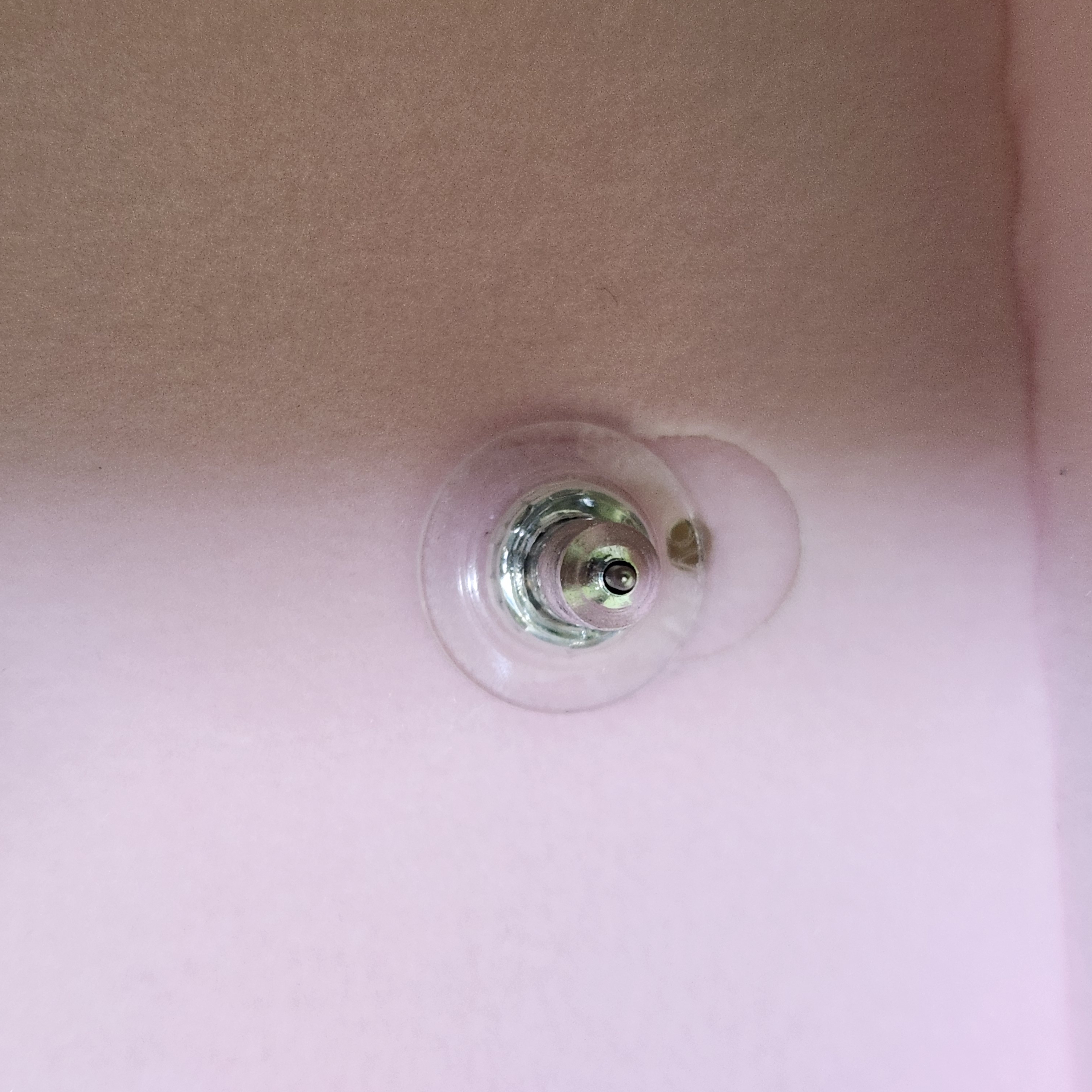 (W) Swarovski Attract Stud Earrings Round Cut White Plated 착용 스타일