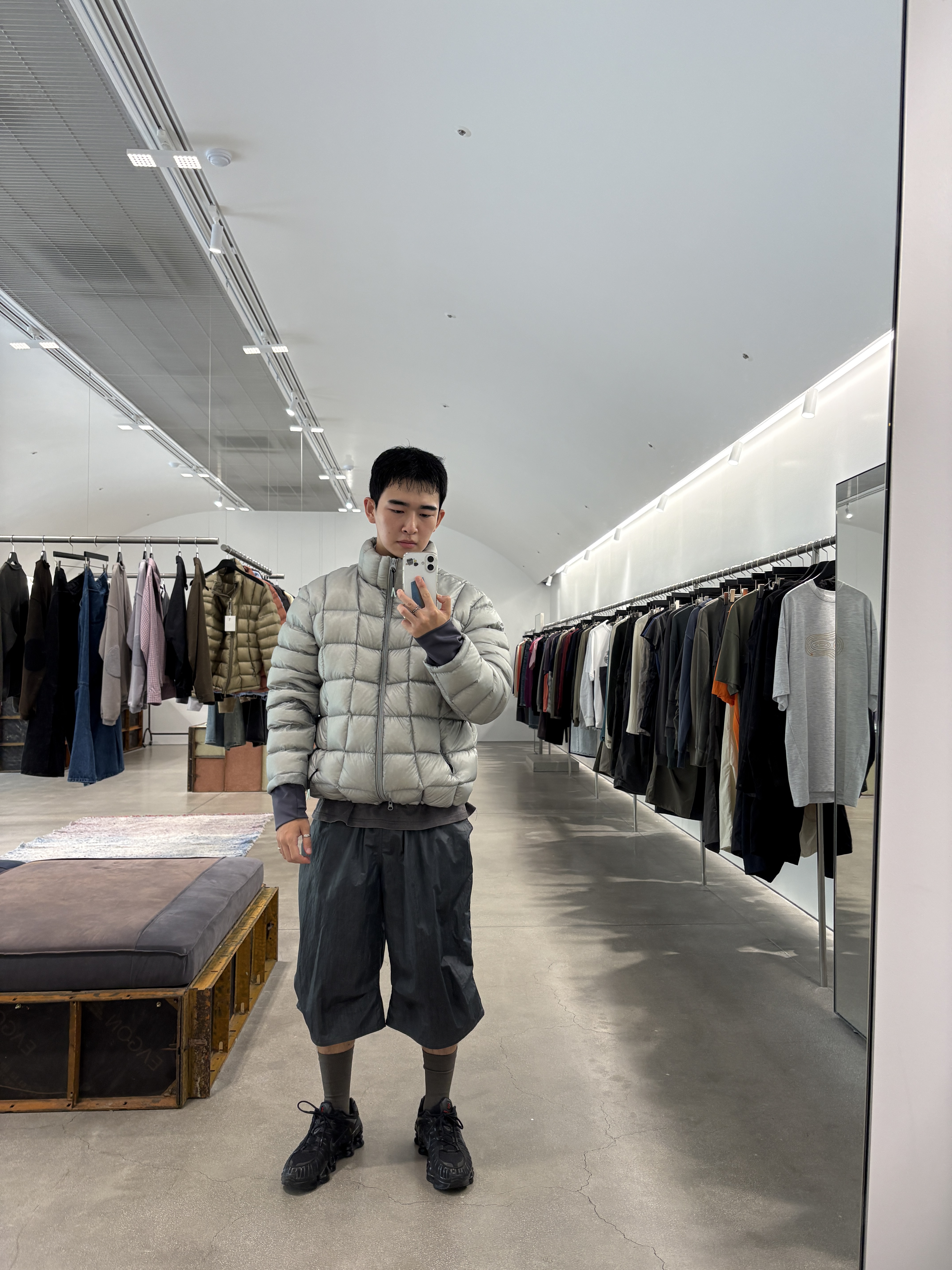 999Humanity Modular Light Goose Puffer Light Grey 착용 스타일