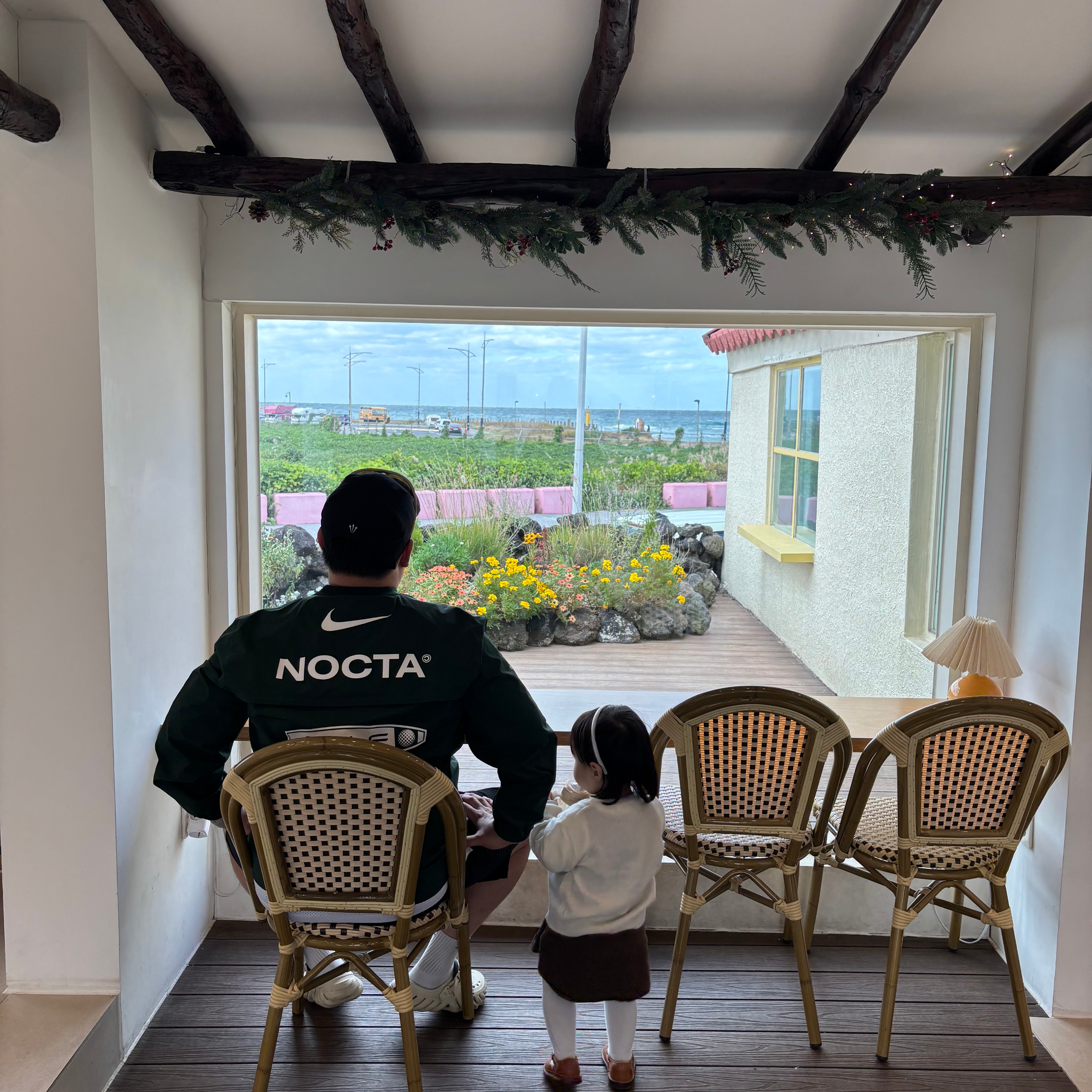 Nike x Drake Nocta Club Cap Black, Nike x Drake Nocta Golf Crewneck Top Green - US/EU 착용 스타일 - 1