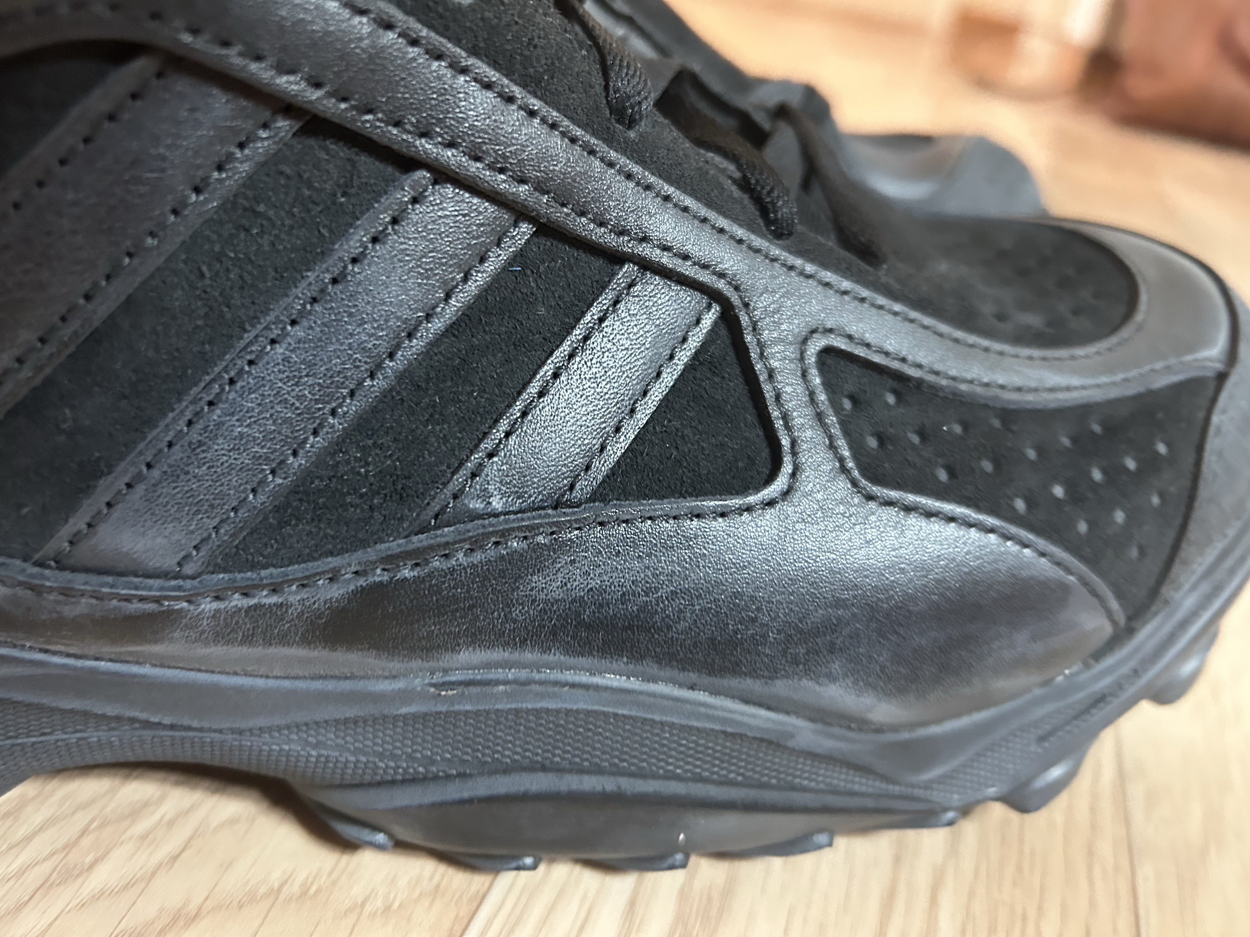 Adidas x Thug Club GSG9 Boot Core Black Core Black 착용 스타일