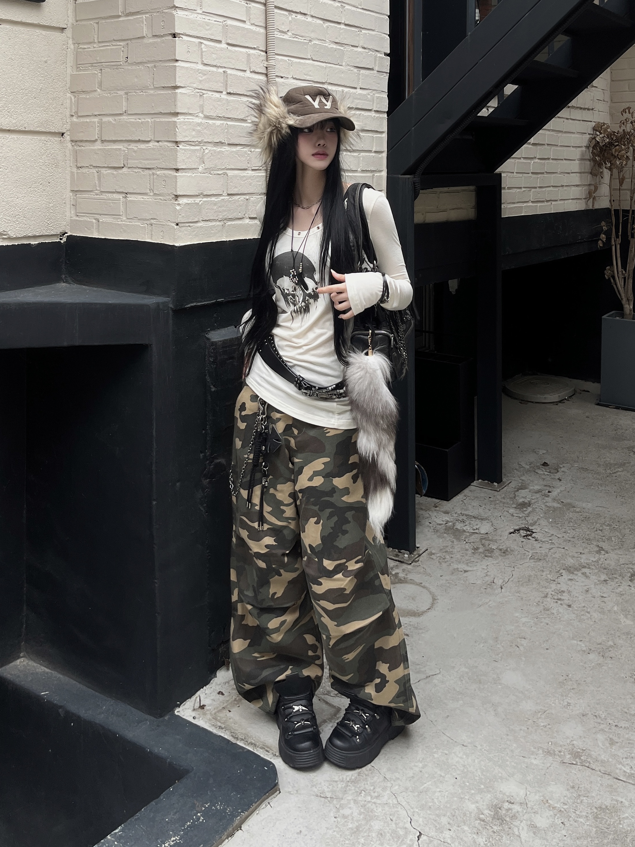 SLOW RECORD HOUSE Double Pintuck Cotton Pants Camo Vintage Green 착용 스타일 - 3