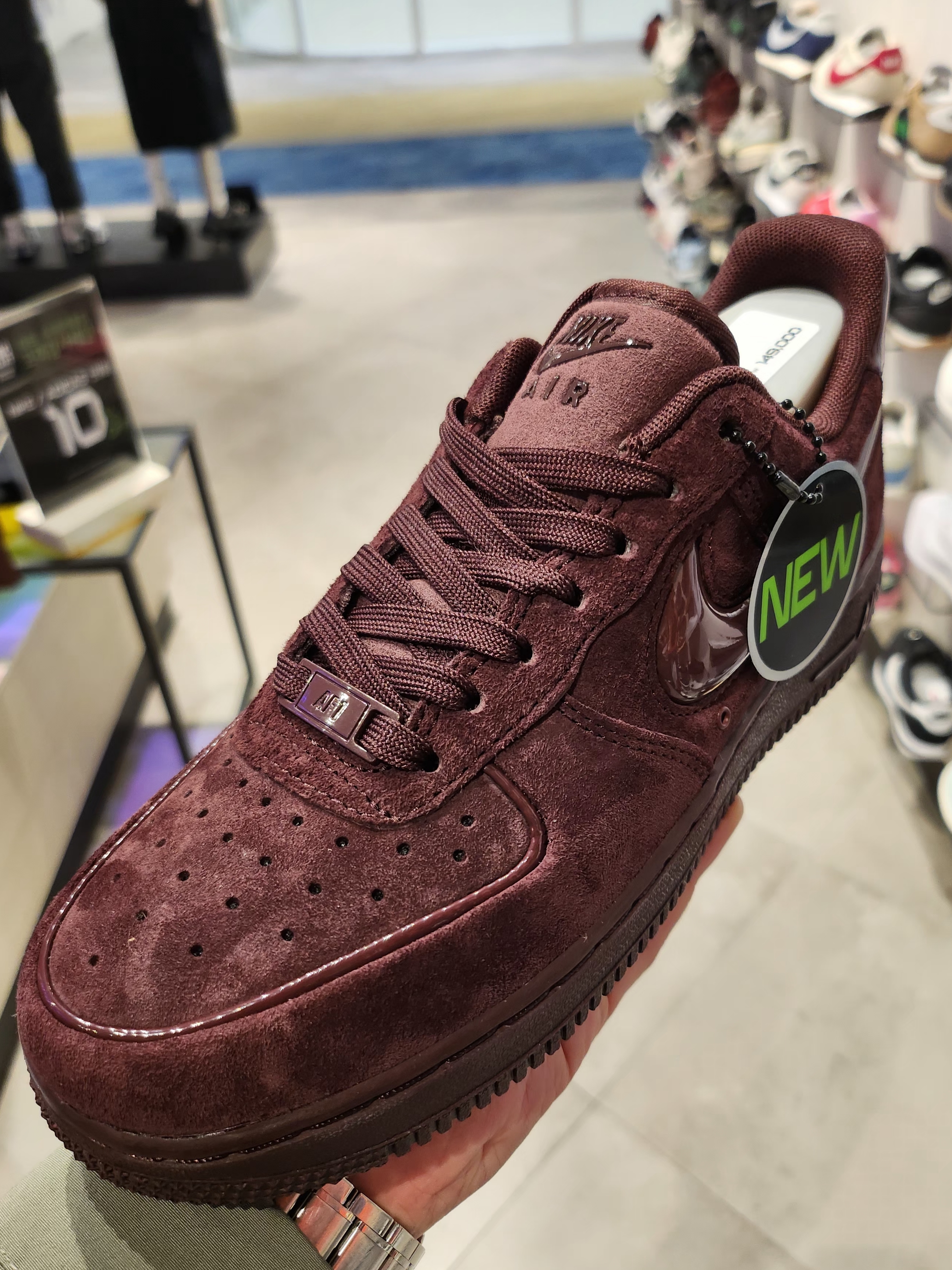 (W) Nike Air Force 1 '07 Burgundy Crush 착용 스타일