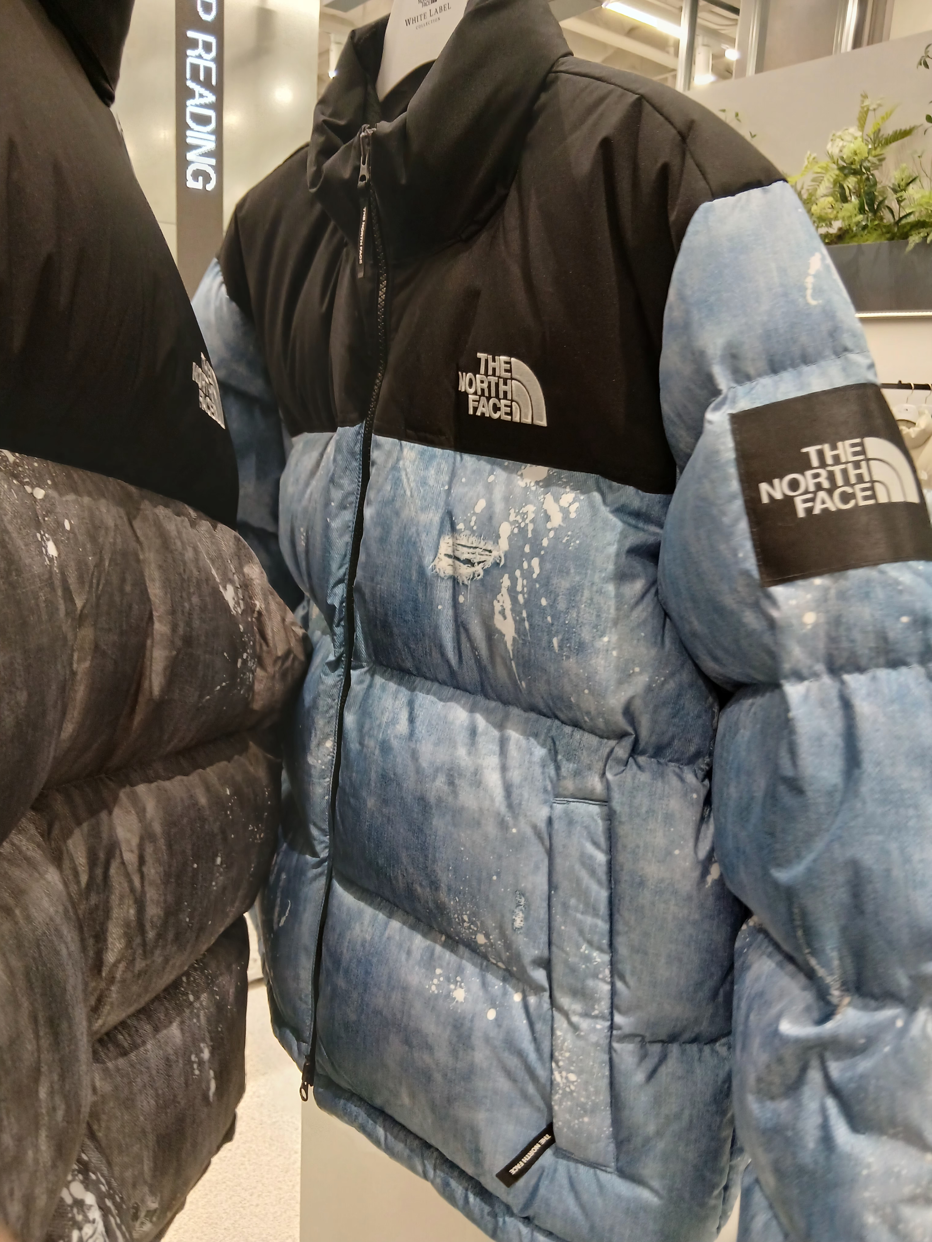 Nike ACG Trail Cap Black, Arc'teryx Norvan Jacket Black 착용 스타일 - 4