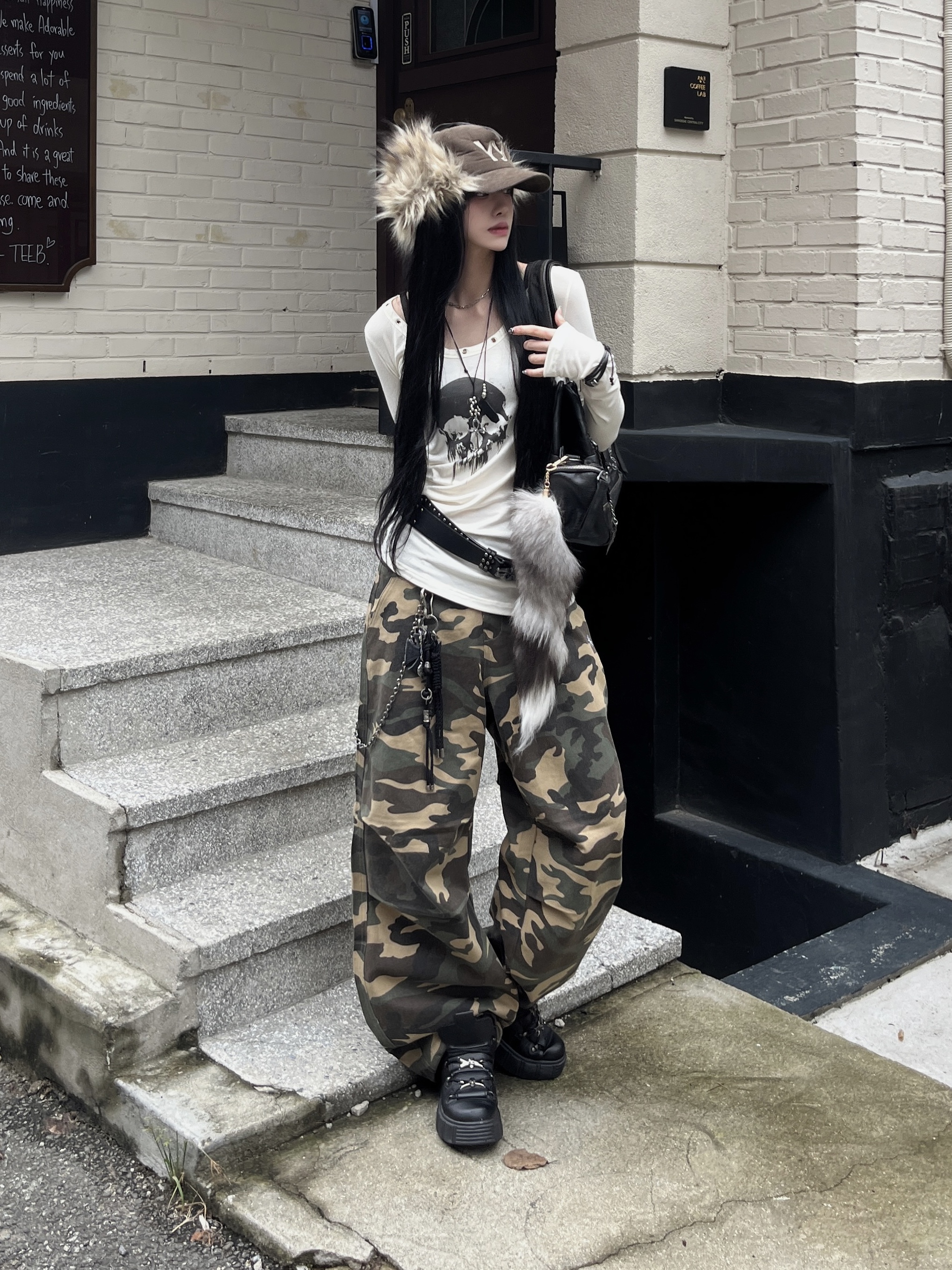 SLOW RECORD HOUSE Double Pintuck Cotton Pants Camo Vintage Green 착용 스타일 - 2