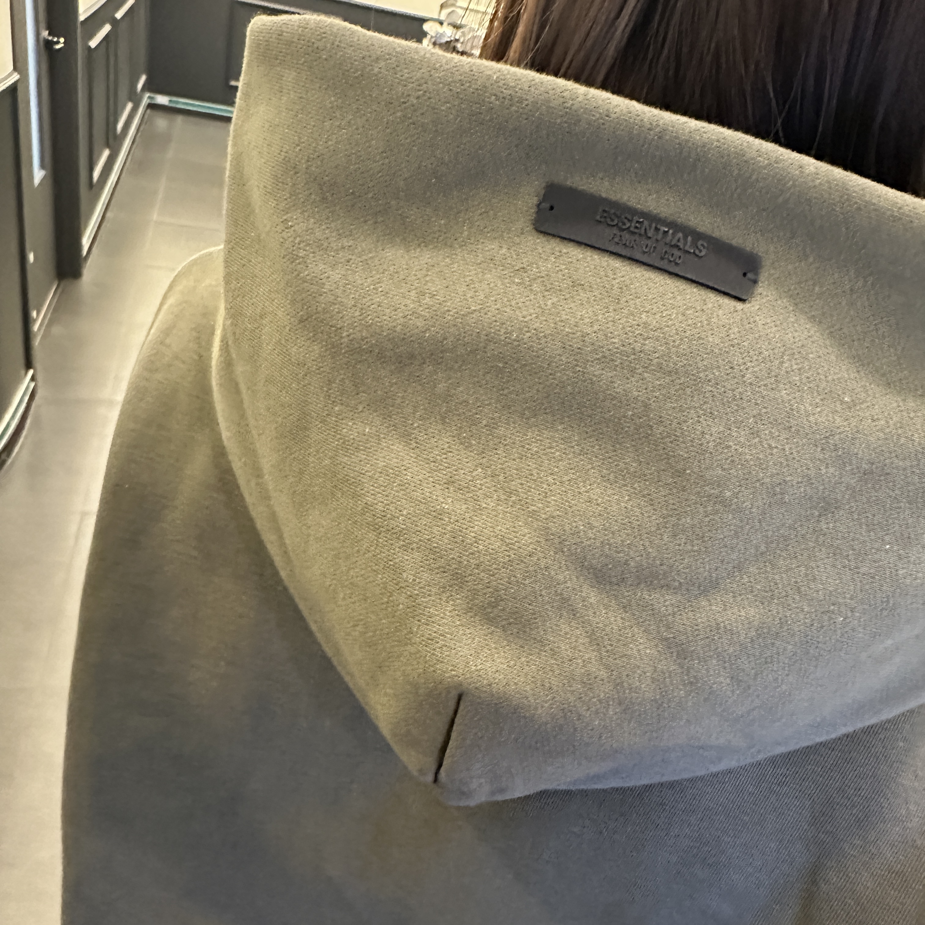 Essentials Fleece Hoodie Military - 24FW 착용 스타일 - 4