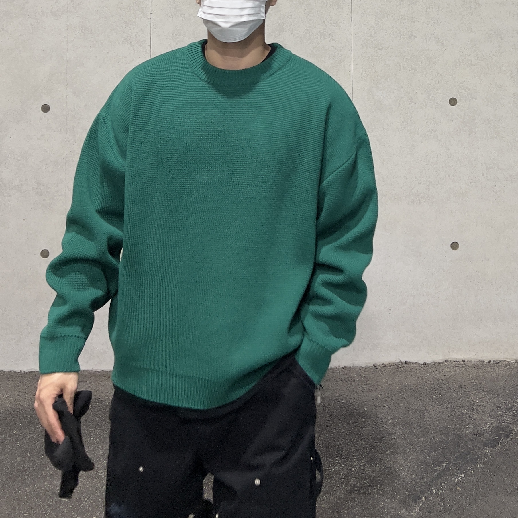 Balenciaga Tyrex Sneakers Black Grey 착용 스타일 - 3
