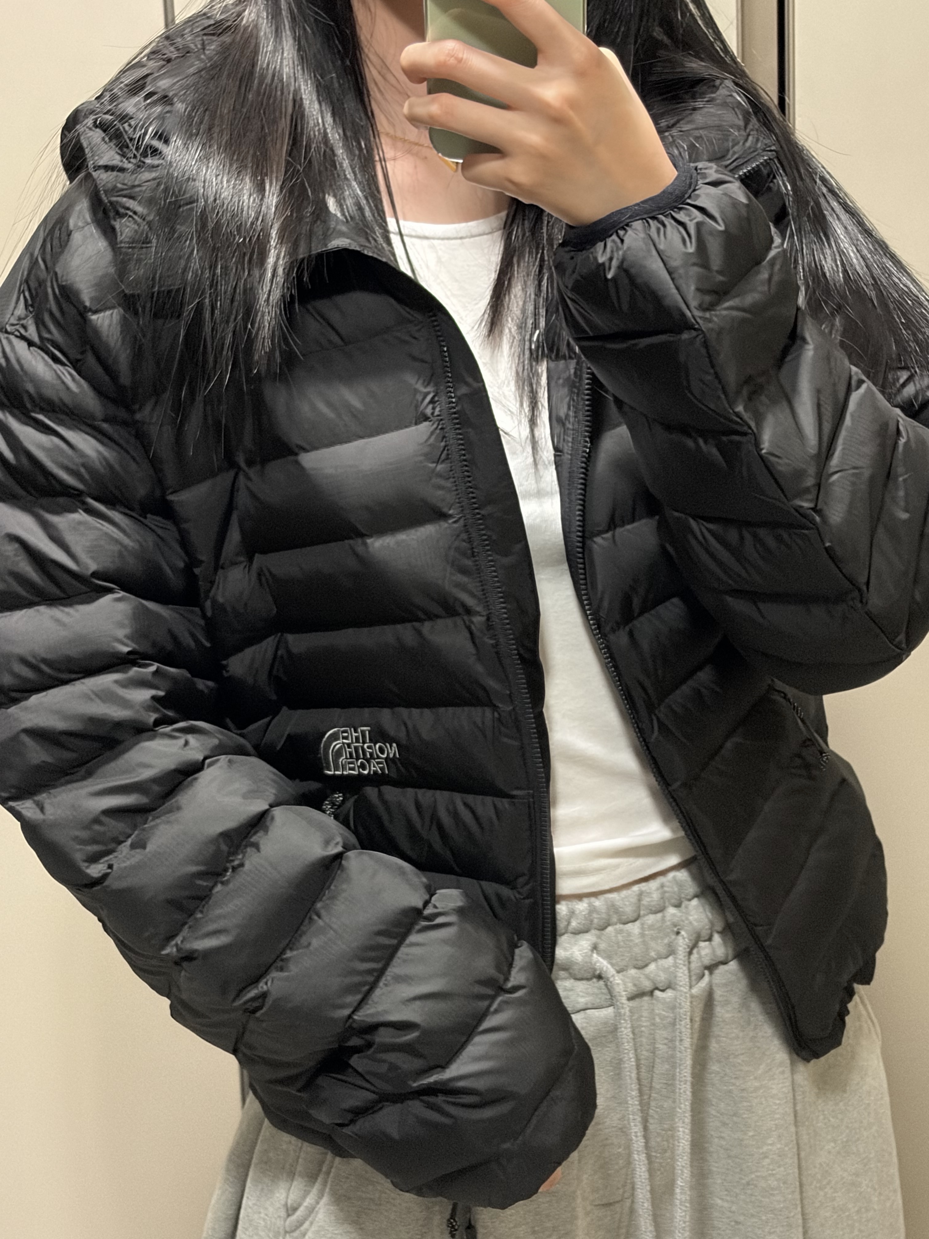 The North Face Ventus On Jacket Black 착용 스타일