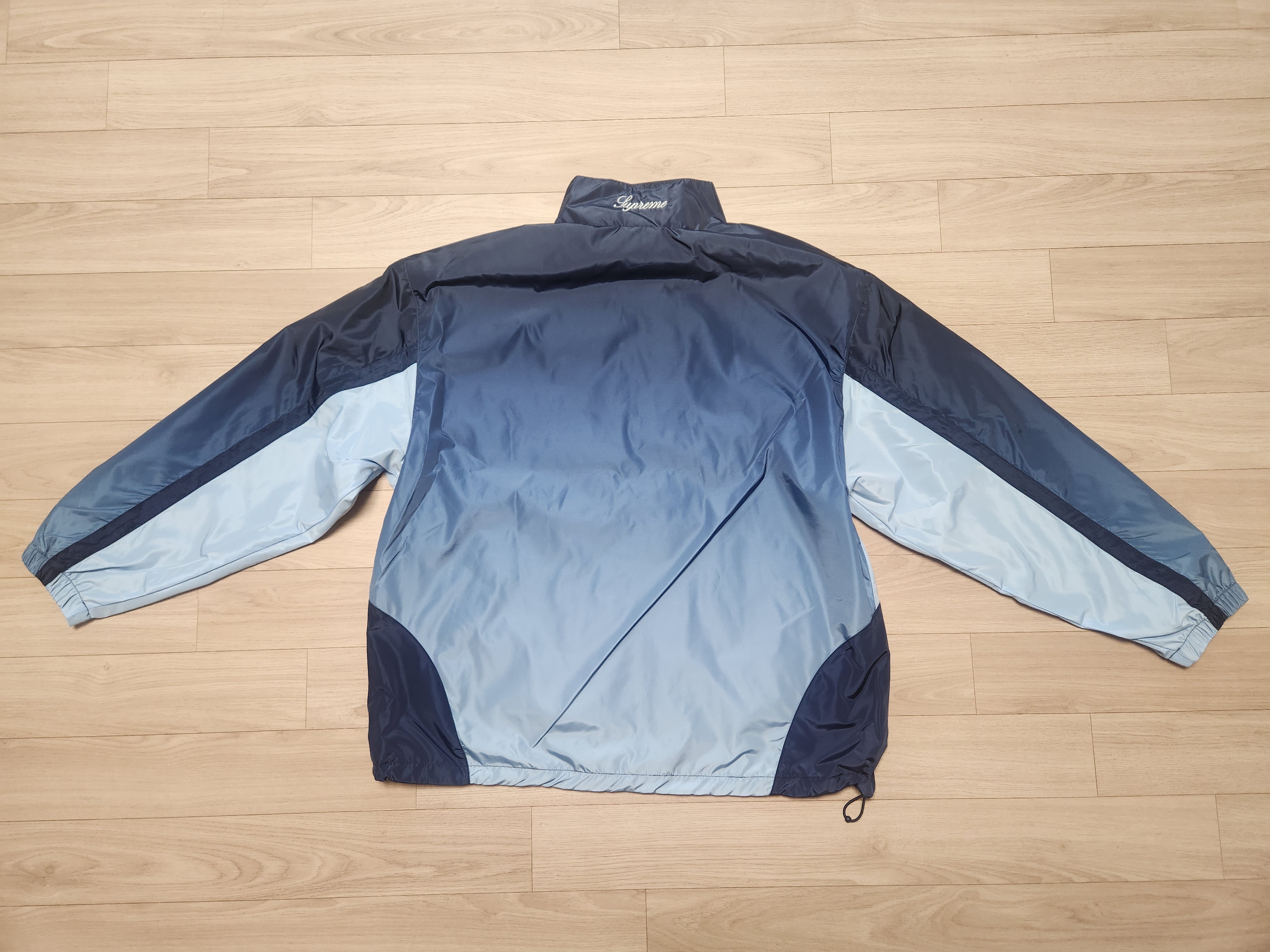 Supreme x Umbro Gradient Track Jacket Navy - 25FW 착용 스타일 - 2