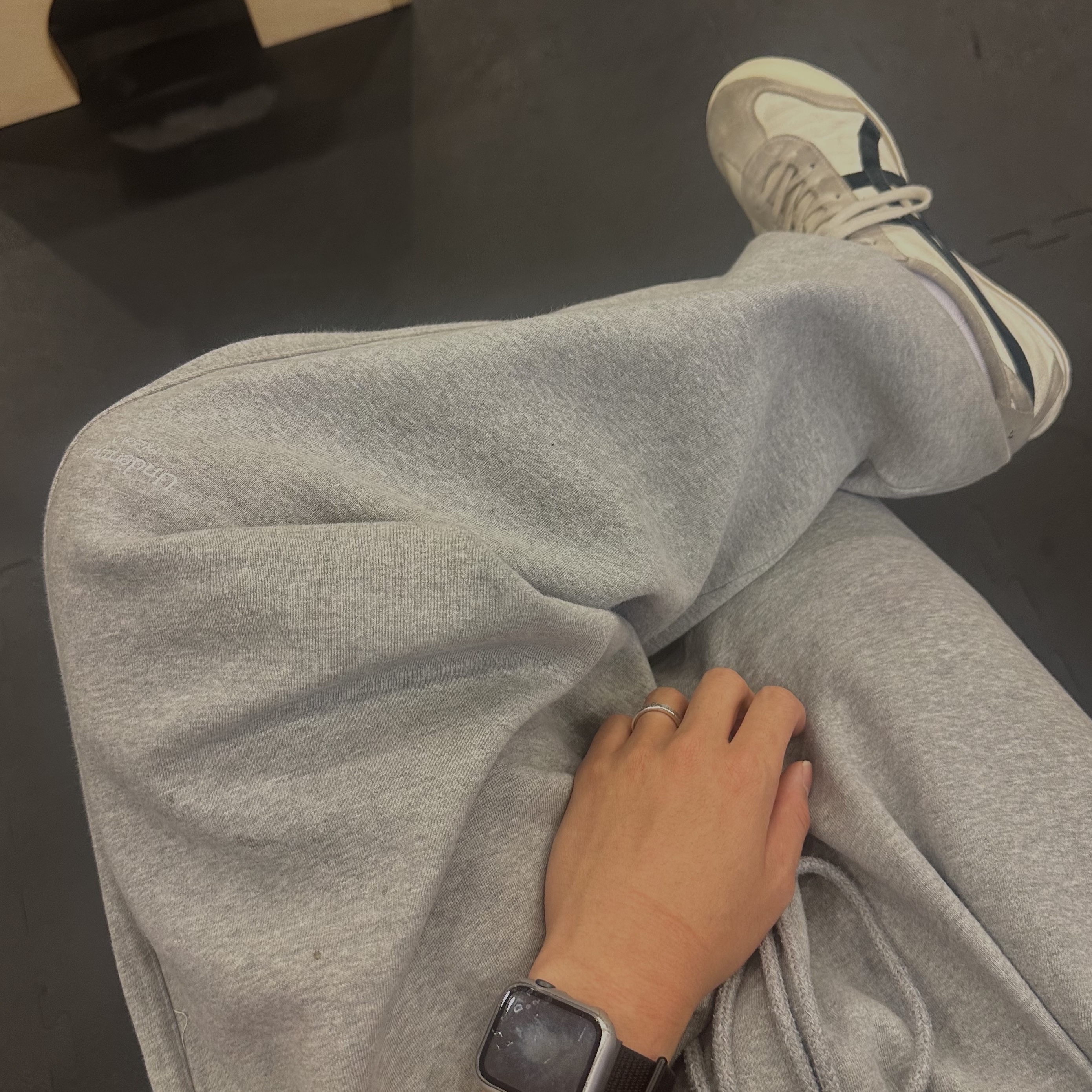 Undermycar Mu.03 Anti Fxxking Logo Play Oversized Sweat Jogger Melange Gray, Onitsuka Tiger Mexico 66 Vintage White Black 착용 스타일