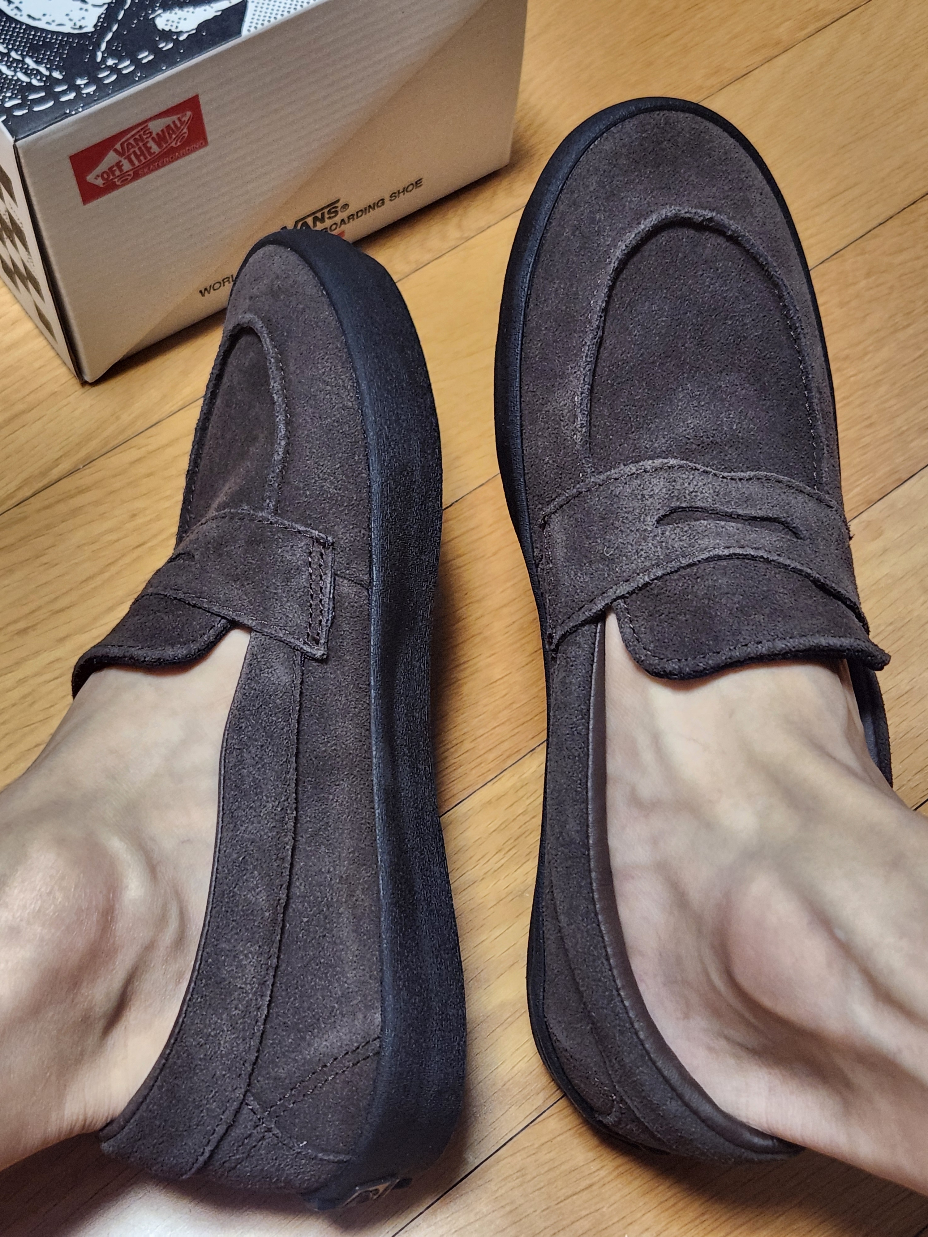 Vans Skate Loafer Suede Brown Black 착용 스타일