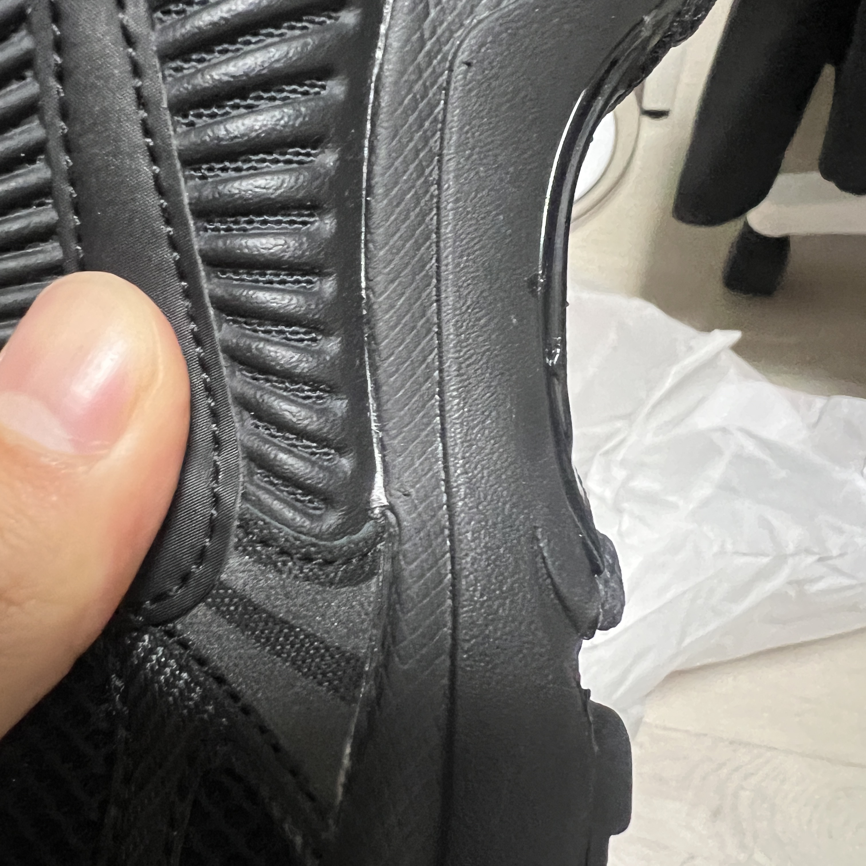 Nike Zoom Vomero 5 SP Black 착용 스타일 - 2