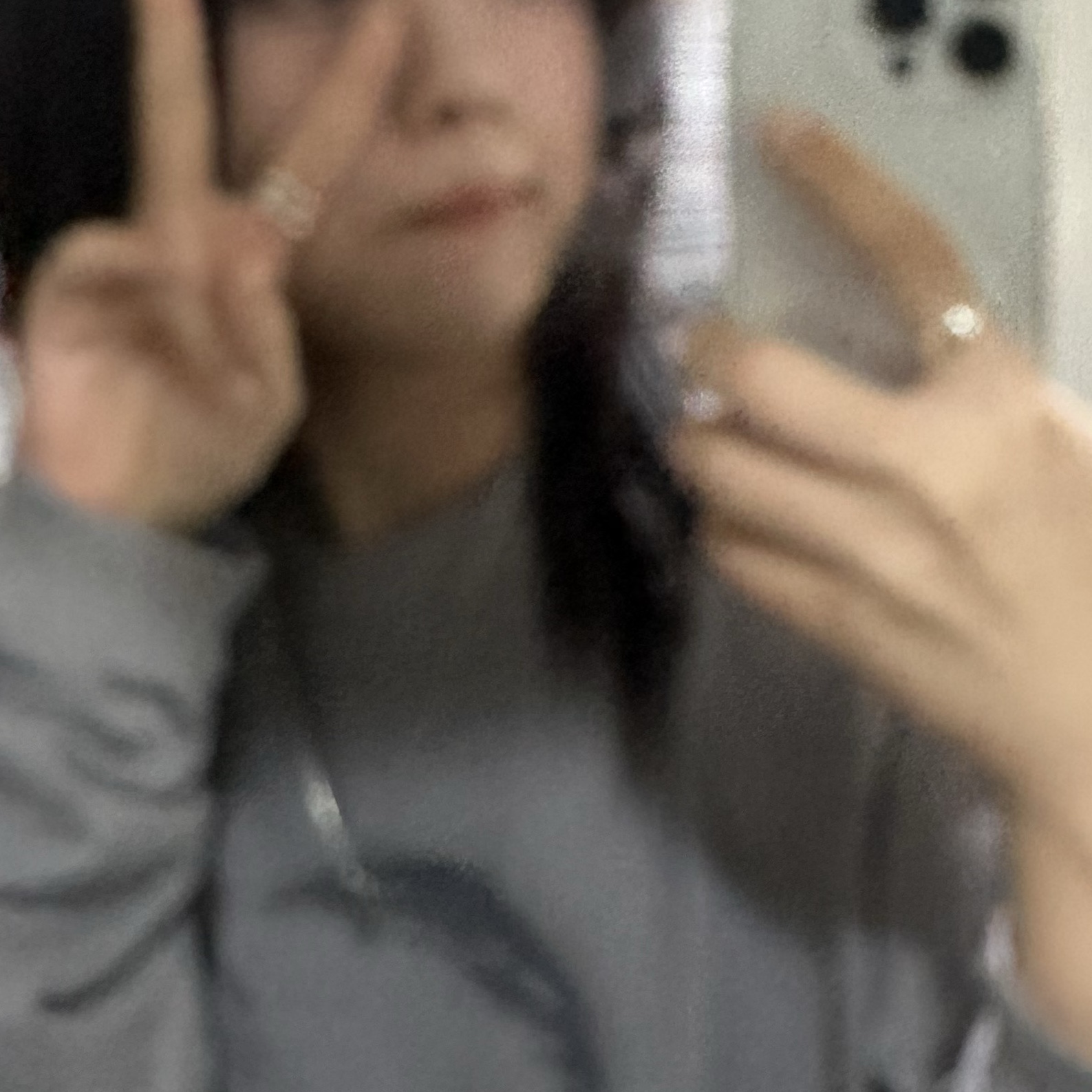 Sansan Gear Space Long Sleeves Grey - 24SS 착용 스타일