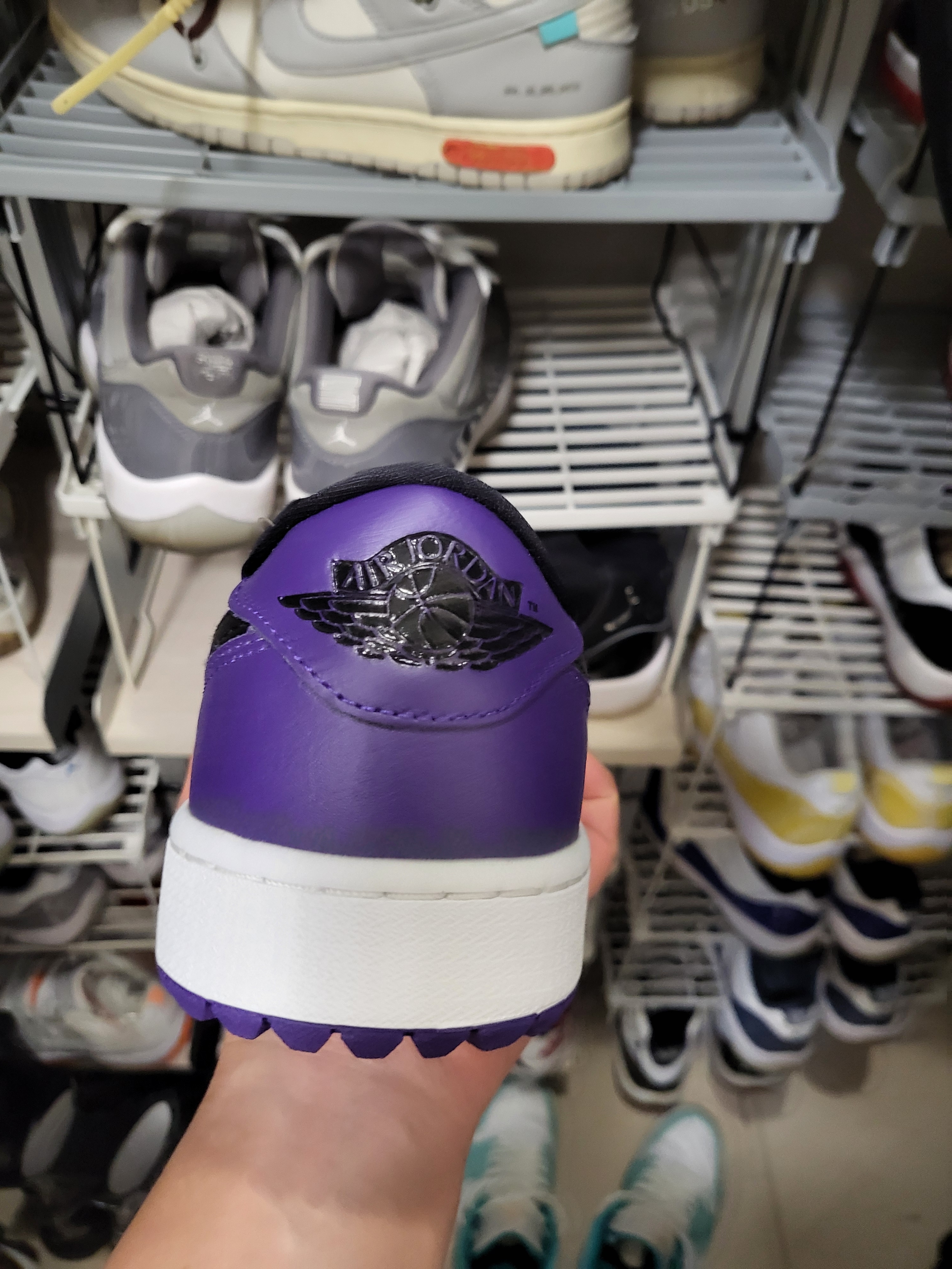 Jordan 1 Low Golf Court Purple 착용 스타일 - 2