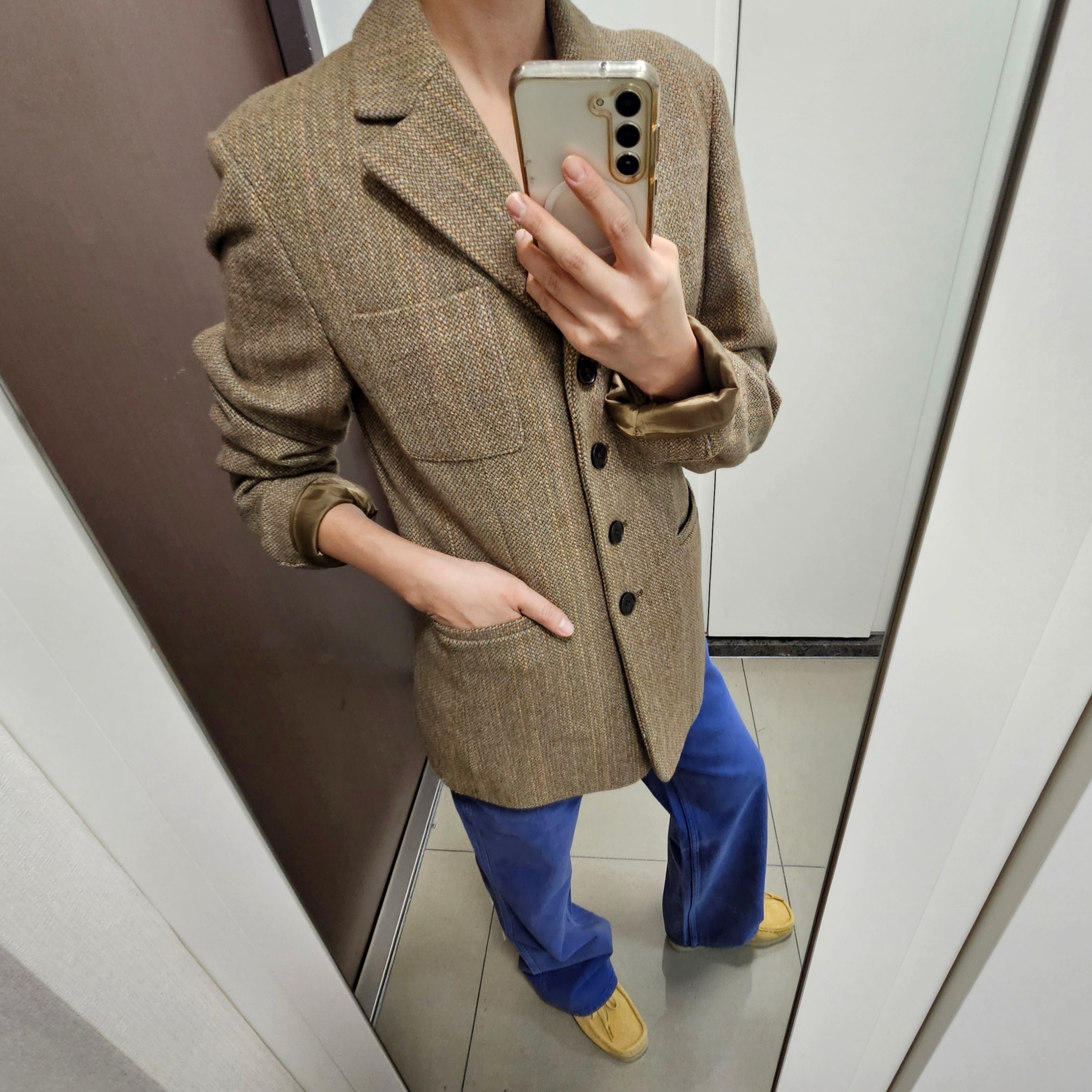 Clarks Wallabee Maple Suede 착용 스타일 - 1