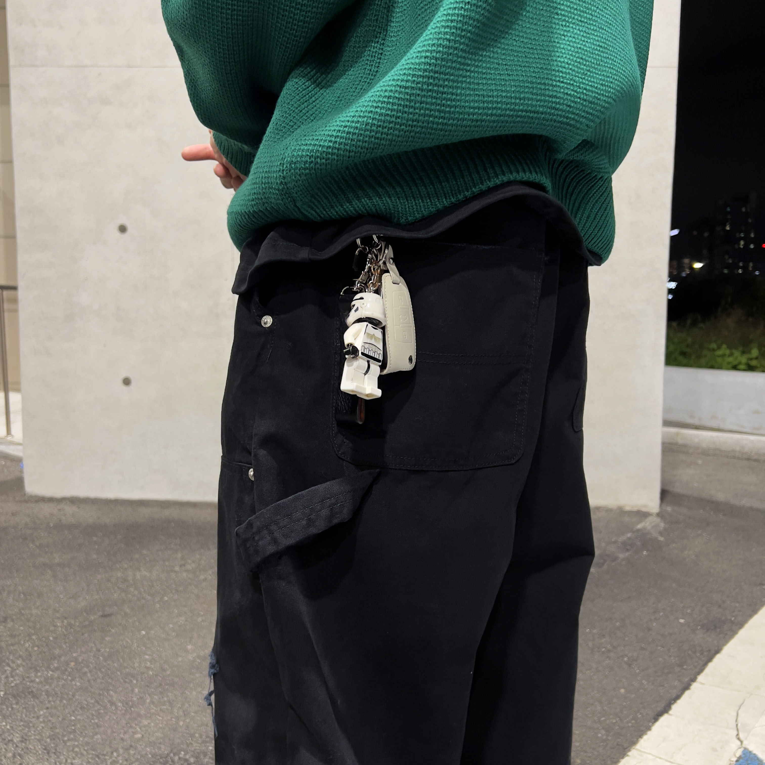 Balenciaga Tyrex Sneakers Black Grey 착용 스타일 - 9