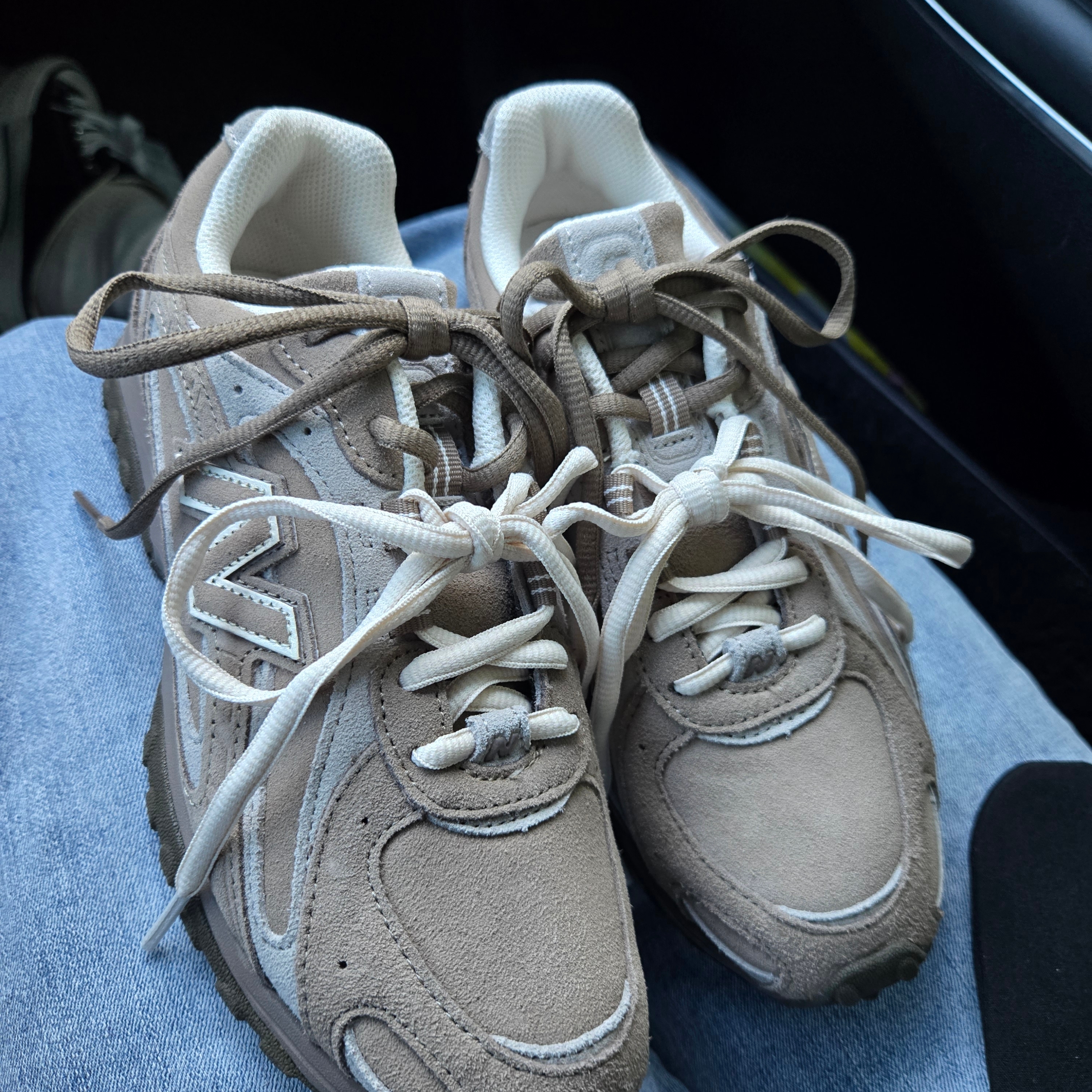 New Balance 204L Suede Mushroom Arid Stone 착용 스타일