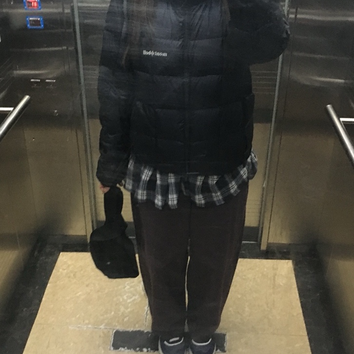 Montbell Superior Down Parka Black, New Balance 574 Legacy Navy 착용 스타일 - 2