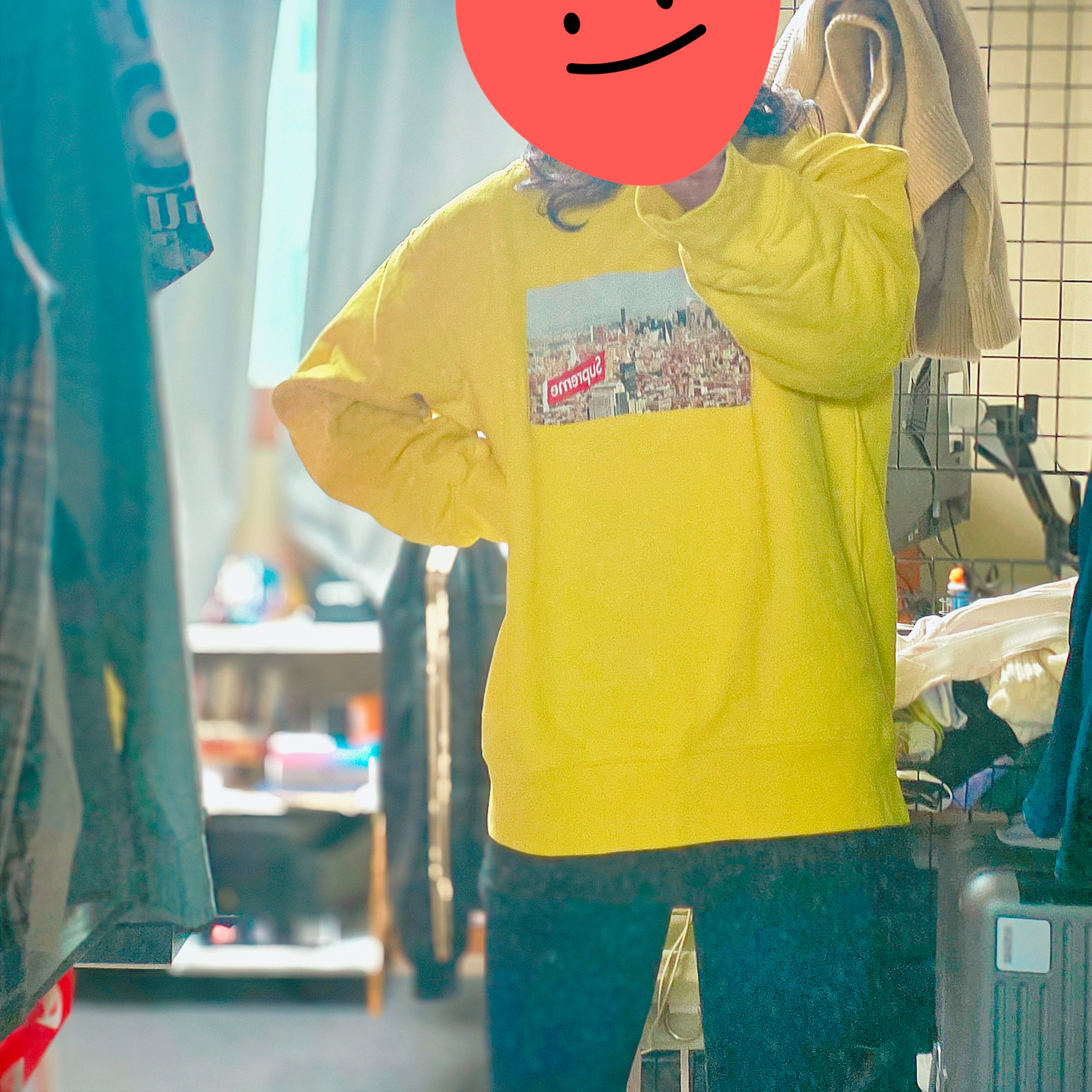 Supreme Aerial Crewneck Lemon - 20FW 착용 스타일