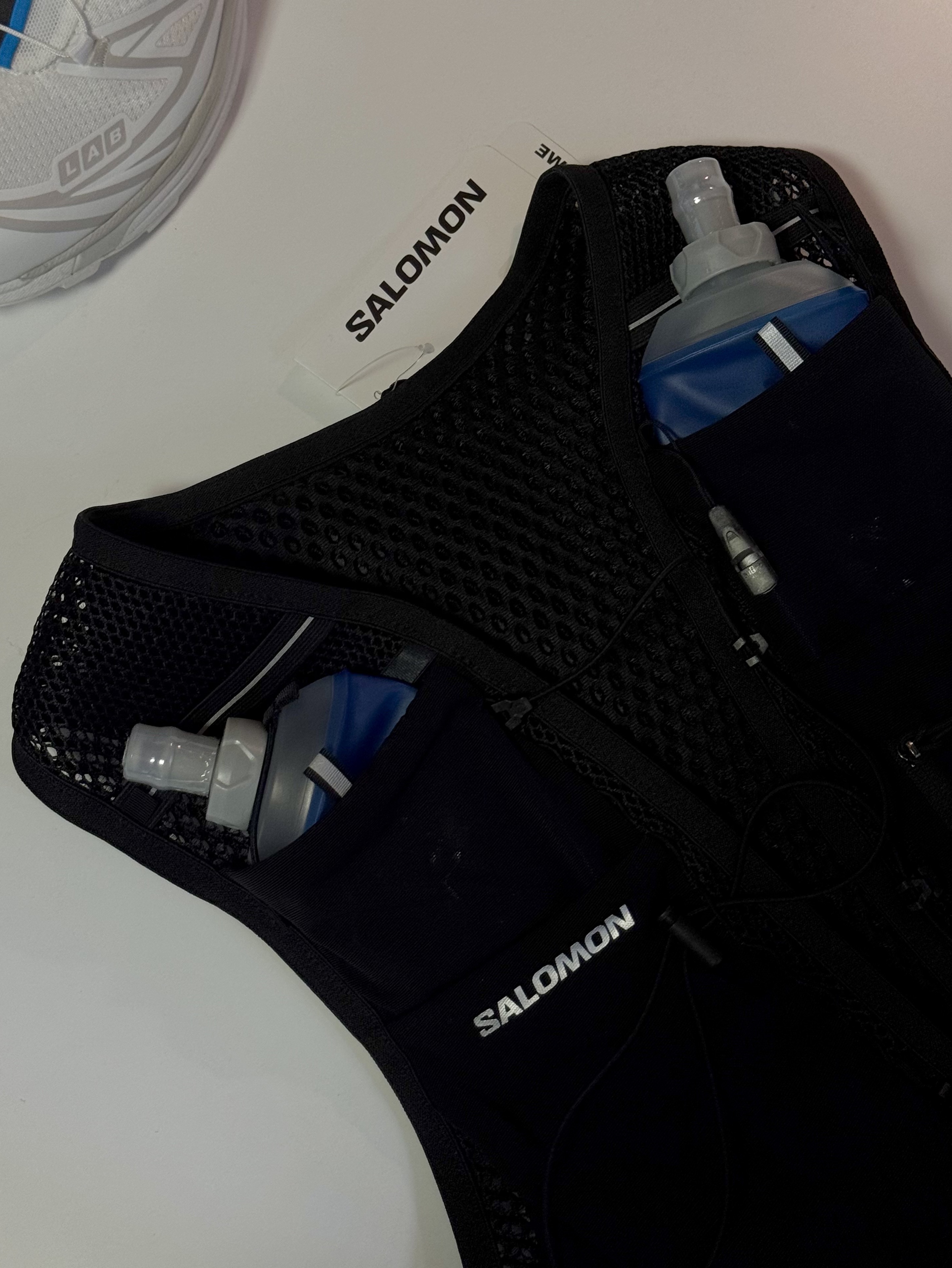 Salomon Active Skin 8 Set Black, Salomon Active Skin 8 Set Black Metal 착용 스타일 - 1