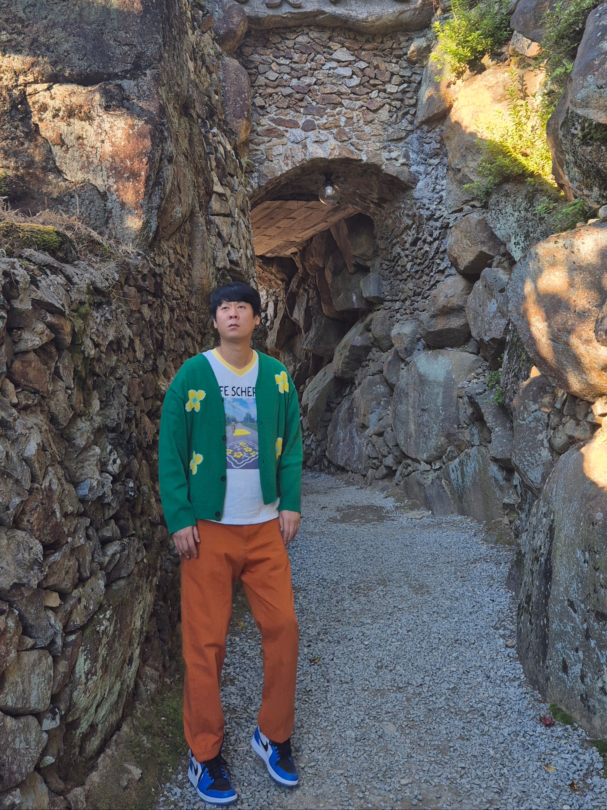 Kapital 20 Jersey V-Neck Ringer T-Shirt Life Scherzo Road Sign Painter Pt White, Levi's Vintage Clothing Tab Twill Green 착용 스타일 - 1