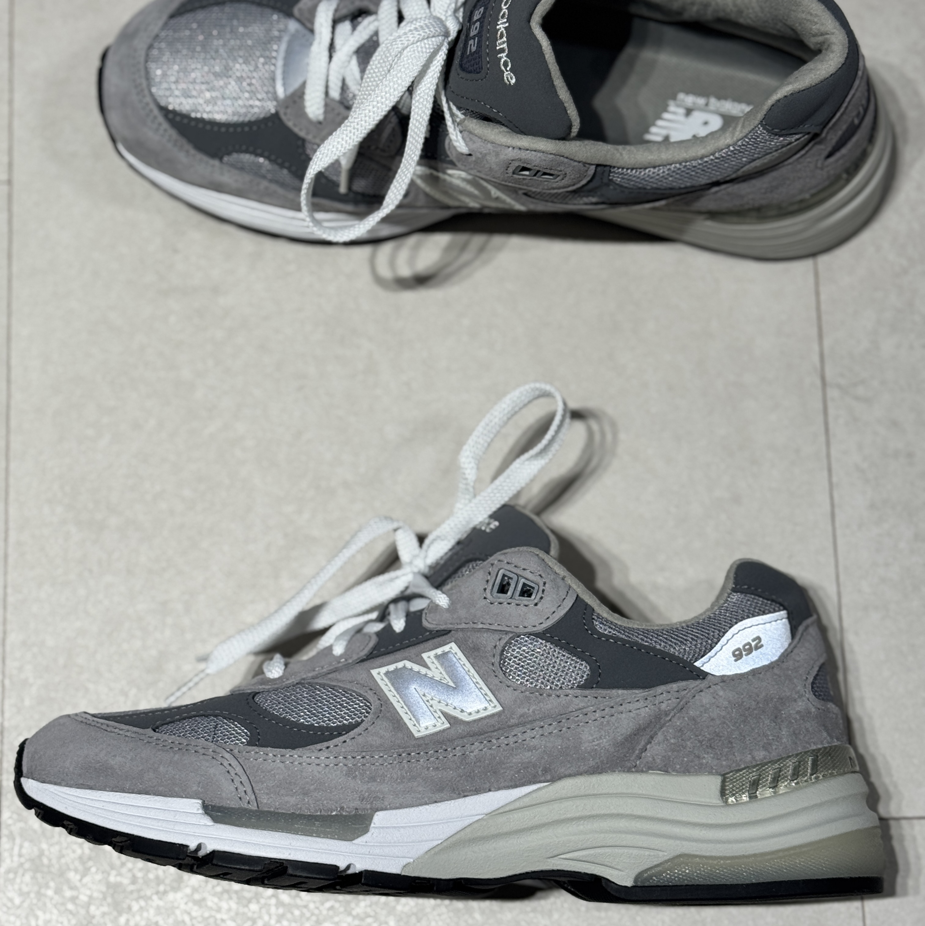 New Balance 992 Made in USA Grey - D Standard 착용 스타일 - 2