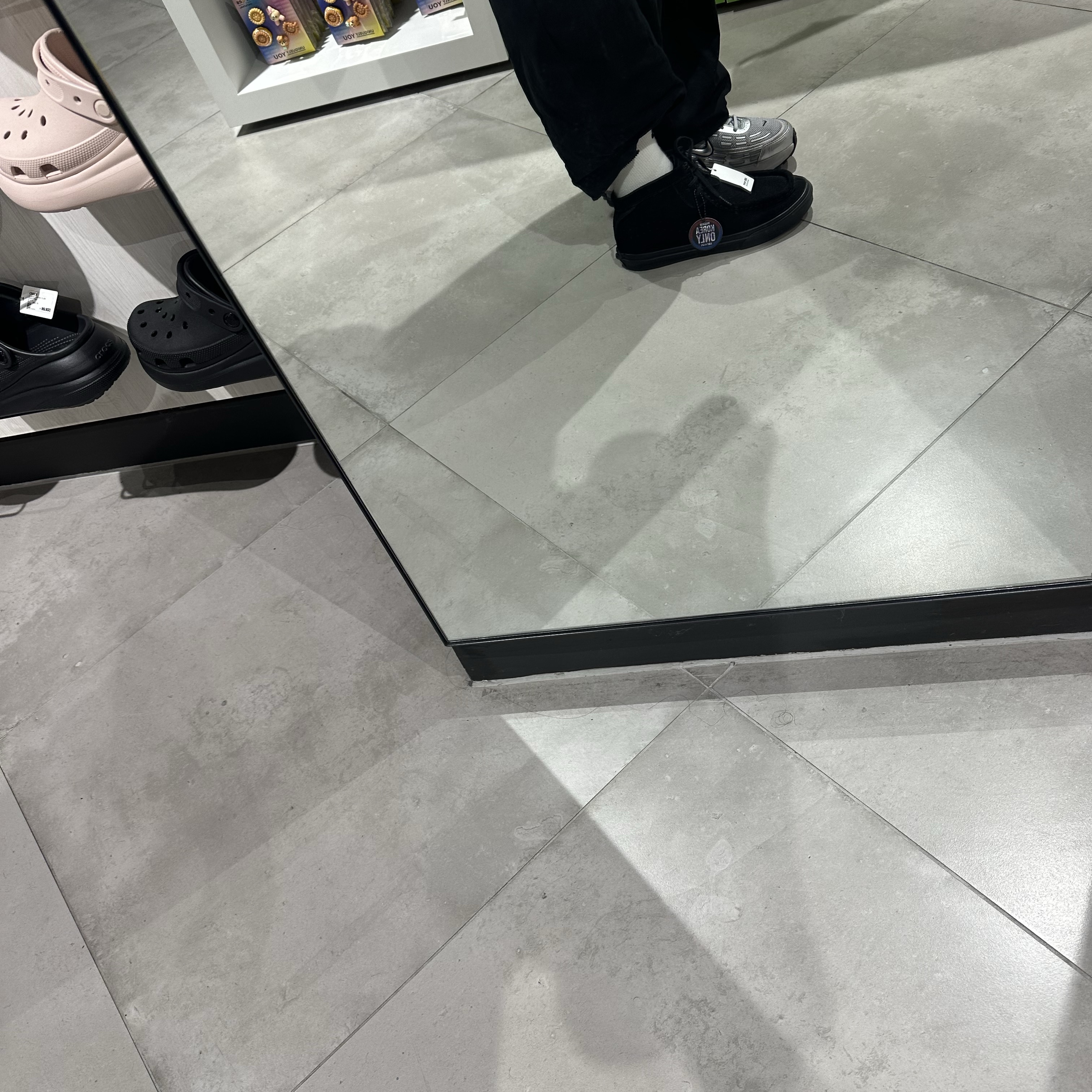 Vans Carver Low Black 착용 스타일
