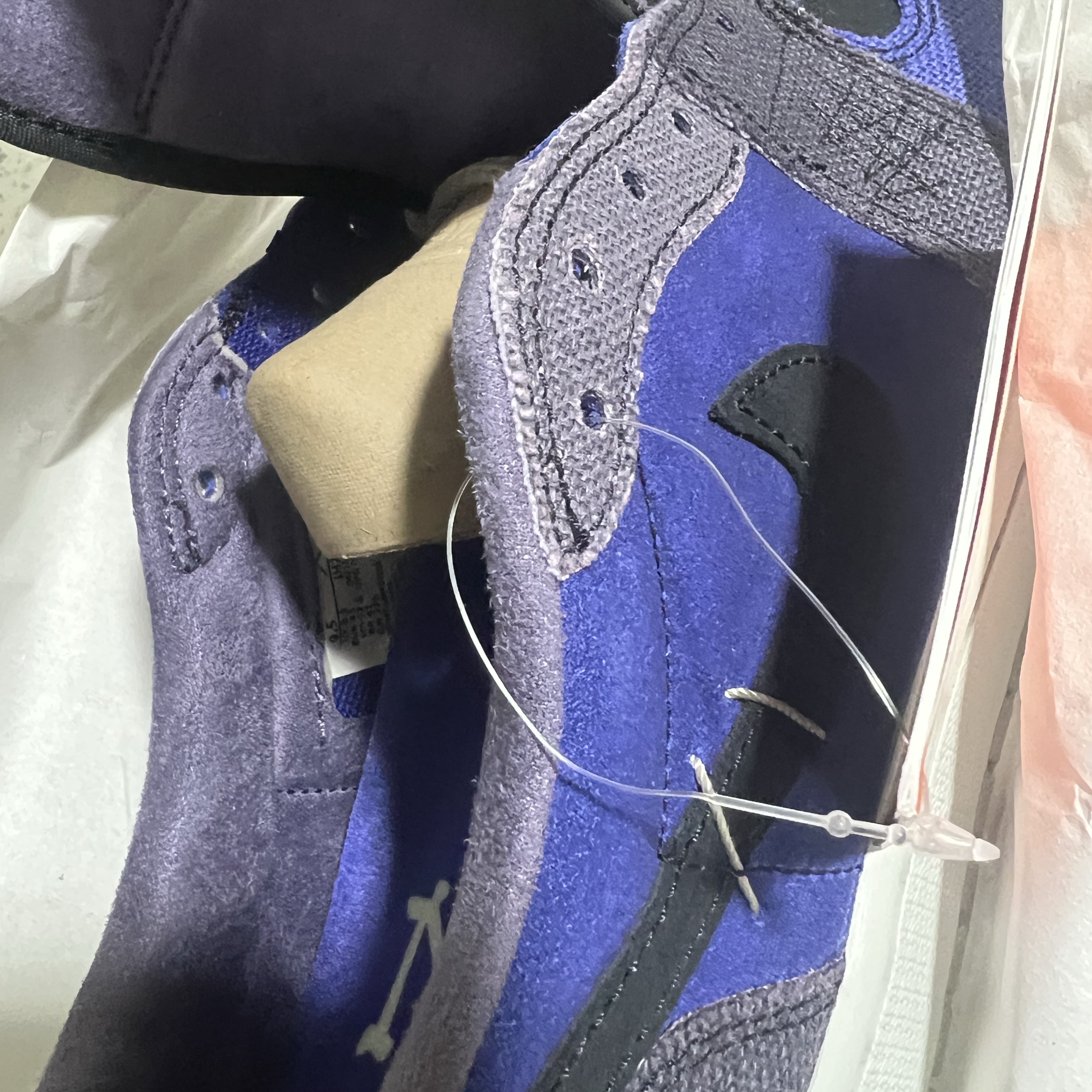 Jordan 1 x Zion Williamson Retro Low OG Regency Purple and Dark Raisin 착용 스타일 - 3