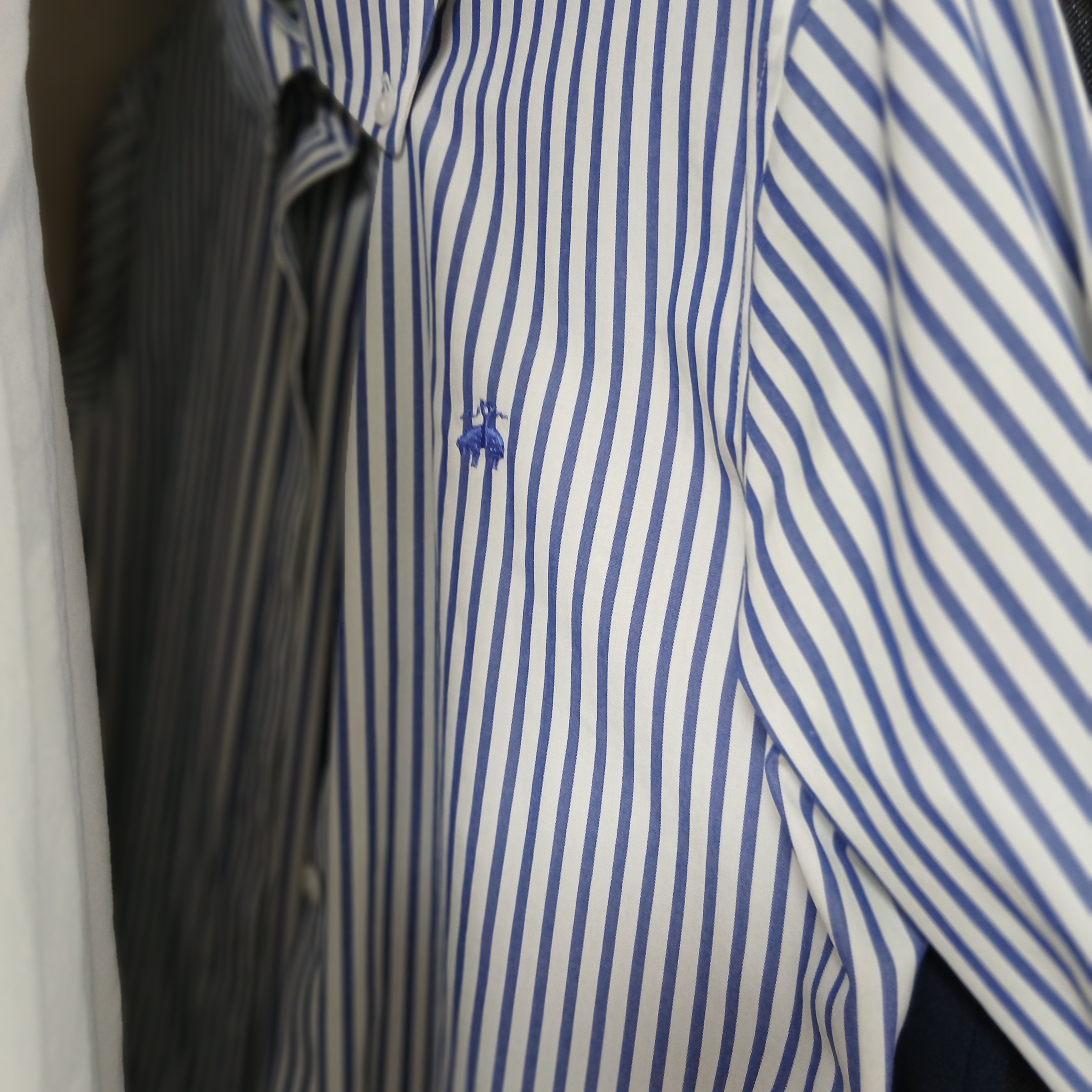 Brooks Brothers Button-Down Shirt Grey 착용 스타일 - 8