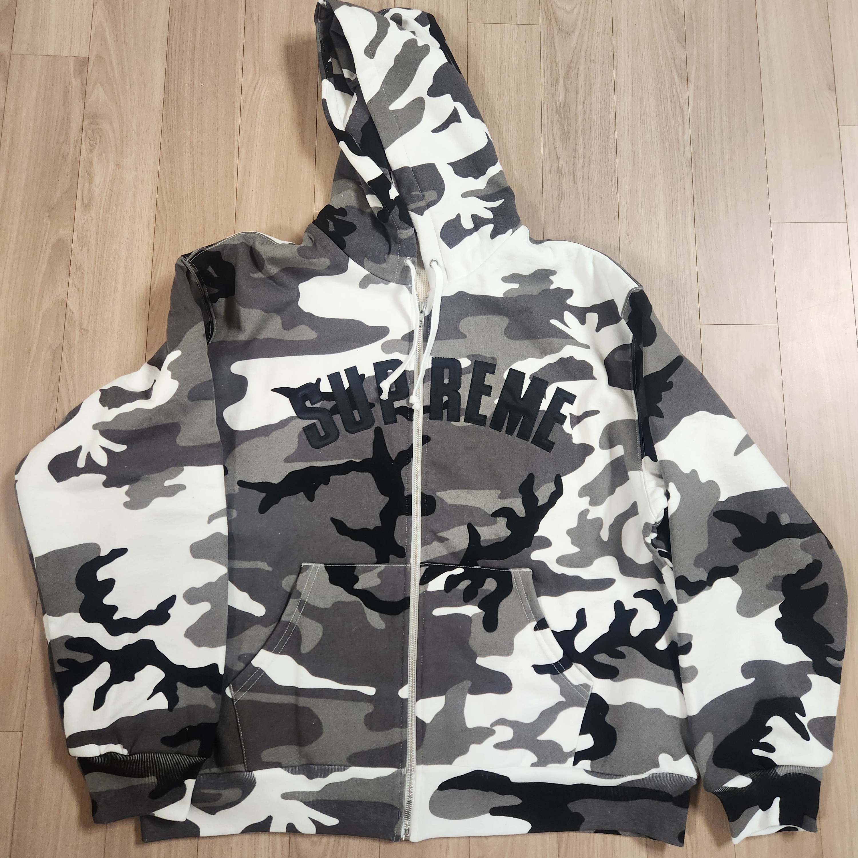 Supreme Arc Thermal Lined Zip Up Hooded Sweatshirt Snow Camo - 25FW 착용 스타일 - 3