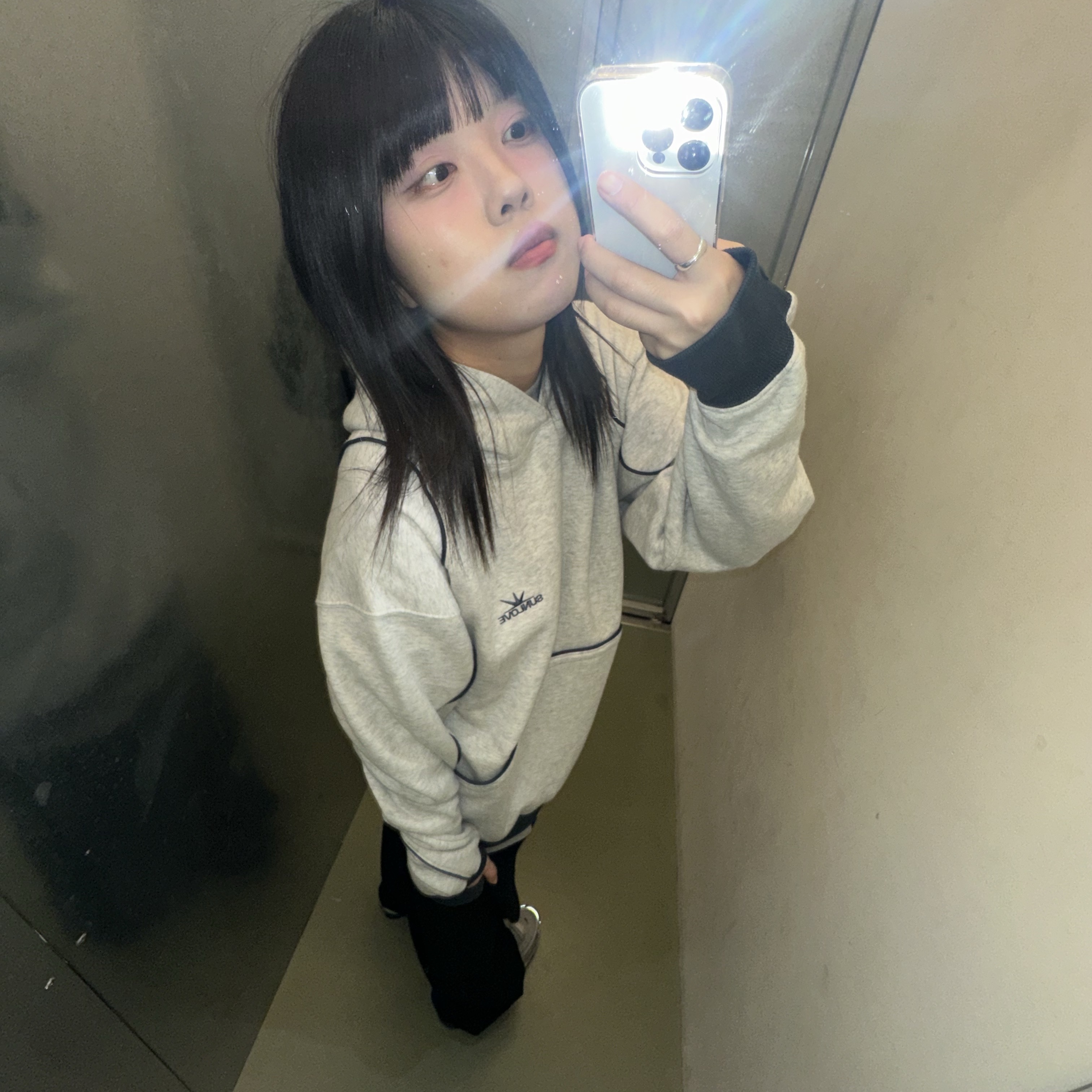 Sunlove Polartec Alpha Hoodie Ivory 착용 스타일