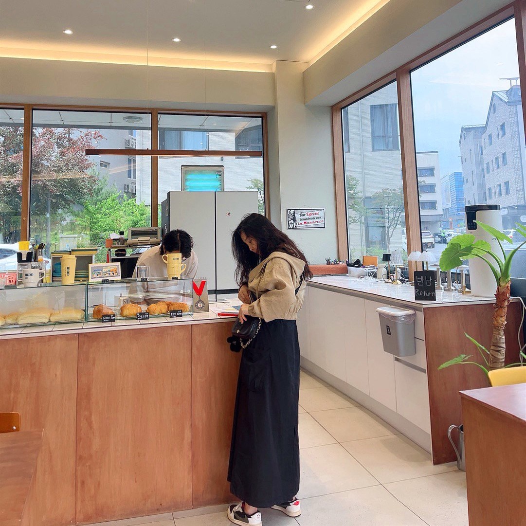 (W) Jordan 1 x Travis Scott Retro Low OG SP Medium Olive 착용 스타일