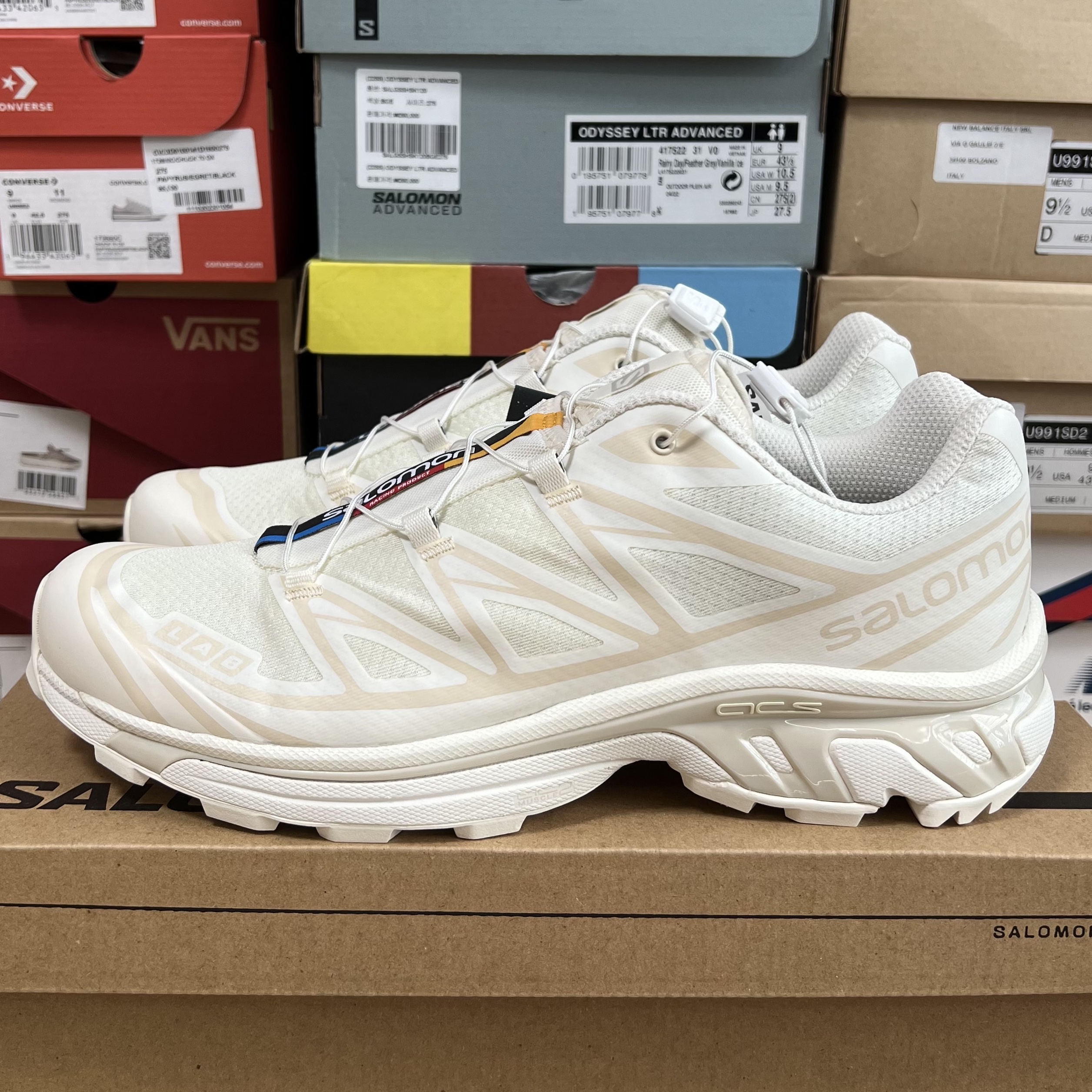 Salomon XT-6 Vanilla Ice Almond Milk 착용 스타일