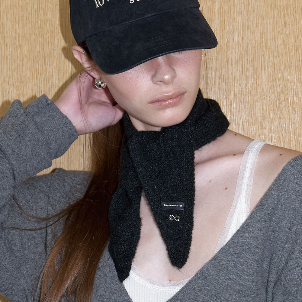 러브미몬스터 쁘띠 삼각 울 스카프 블랙(lovememonster Petit Triangle Wool Scarf Black) - 3