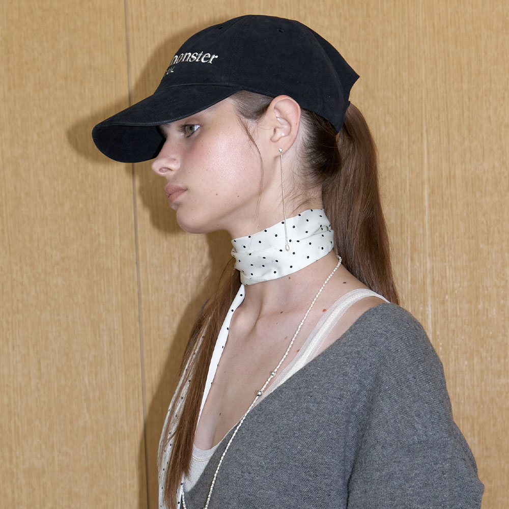 러브미몬스터 도트 새틴 롱 스카프 화이트(lovememonster Dot Satin Long Scarf White) - 3