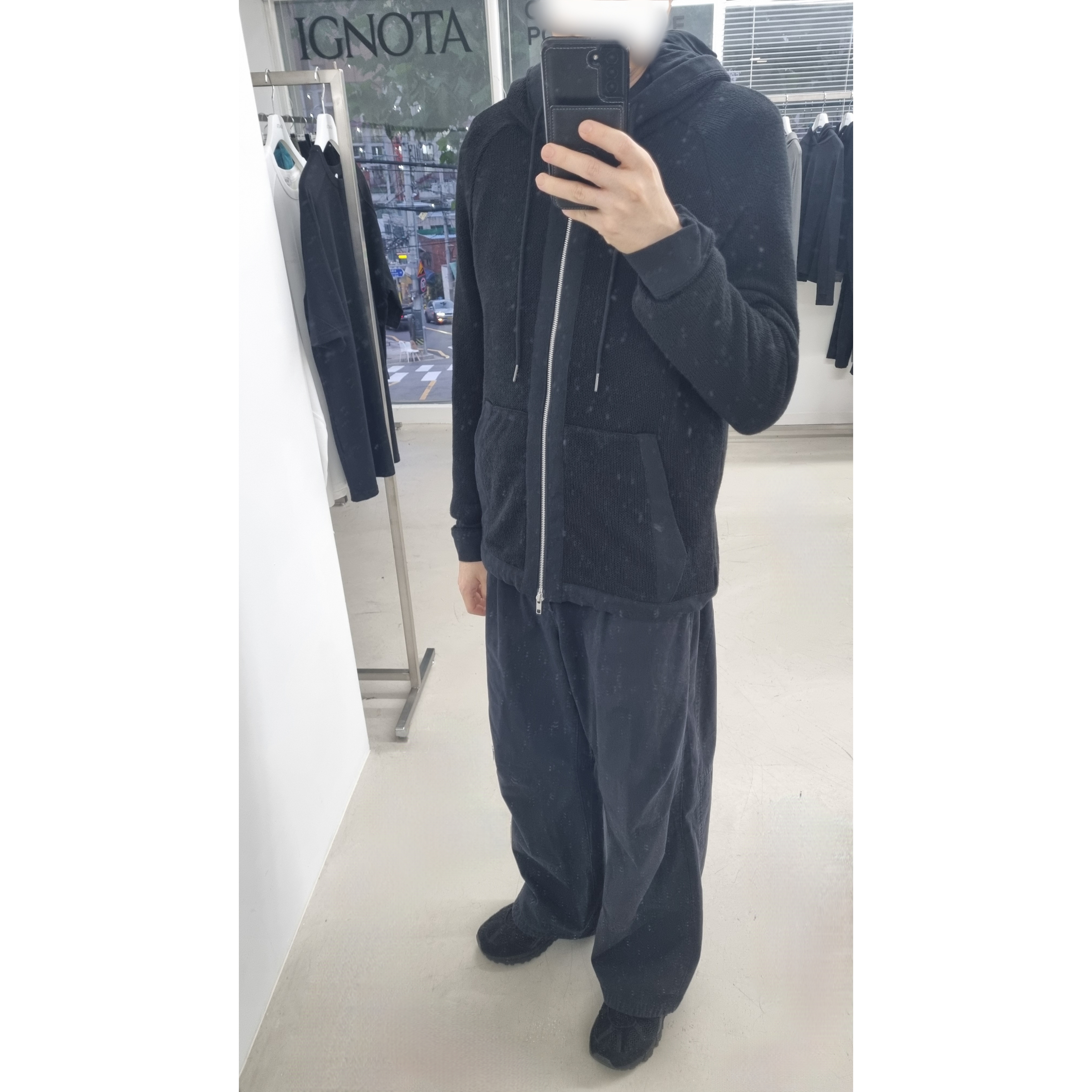 Asics Gel-Sonoma 15-50 Black, Ignota Core:11 Knit Zip Hoodie Black 착용 스타일 - 1