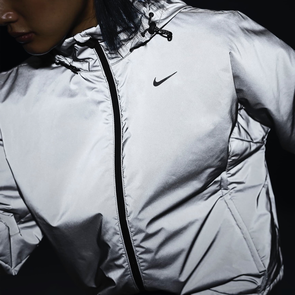(W) Nike Running Division Therma-Fit Reflective Running Jacket Black Silver - Asia, Nike Therma-Fit ADV Aeroloft Repel Down Running Jacket Black - Asia 착용 스타일 - 1