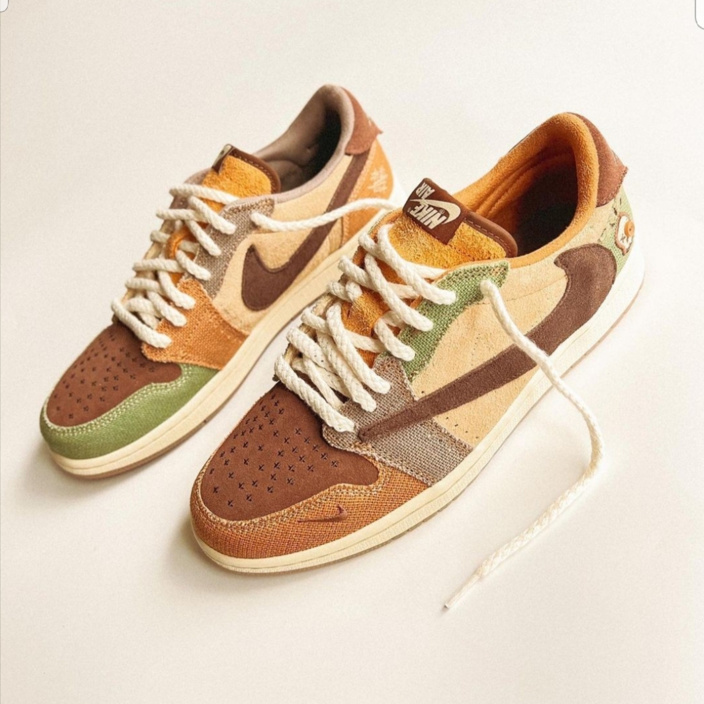 Jordan 1 x Zion Williamson Retro Low OG Flax and Oil Green, Jordan 1 x Zion Williamson Retro Low OG Regency Purple and Dark Raisin 착용 스타일 - 3
