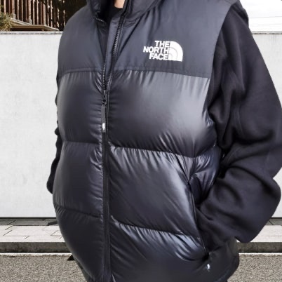 The North Face Nuptse On Ball Vest Black 착용 스타일