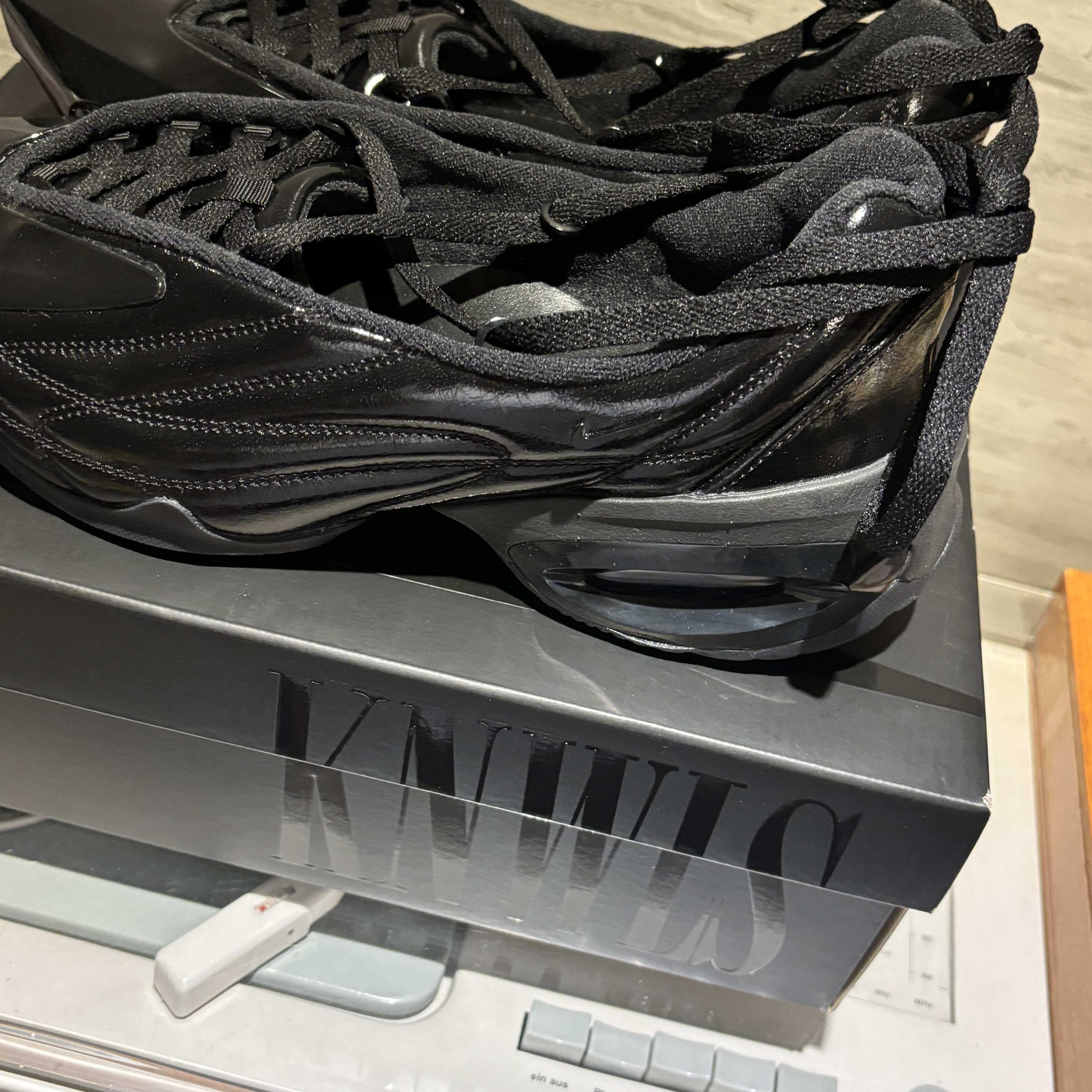 (W) Nike x Knwls Air Max Muse Noir 착용 스타일 - 7