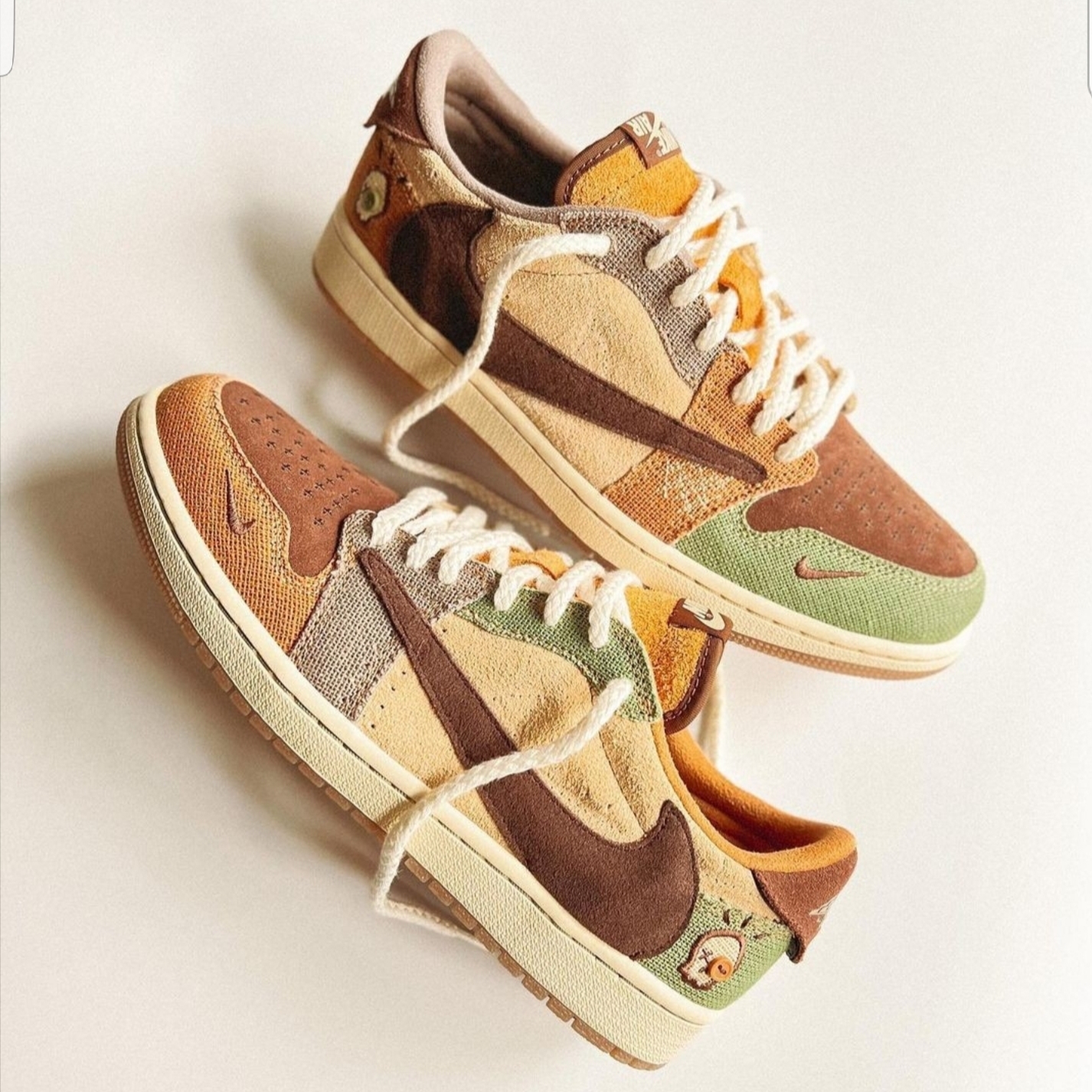 Jordan 1 x Zion Williamson Retro Low OG Flax and Oil Green, Jordan 1 x Zion Williamson Retro Low OG Regency Purple and Dark Raisin 착용 스타일 - 4