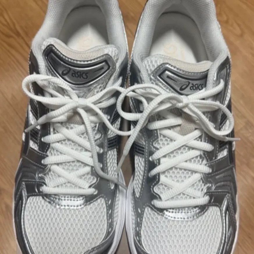 Asics Gel-Kayano 14 White Graphite Grey 착용 스타일