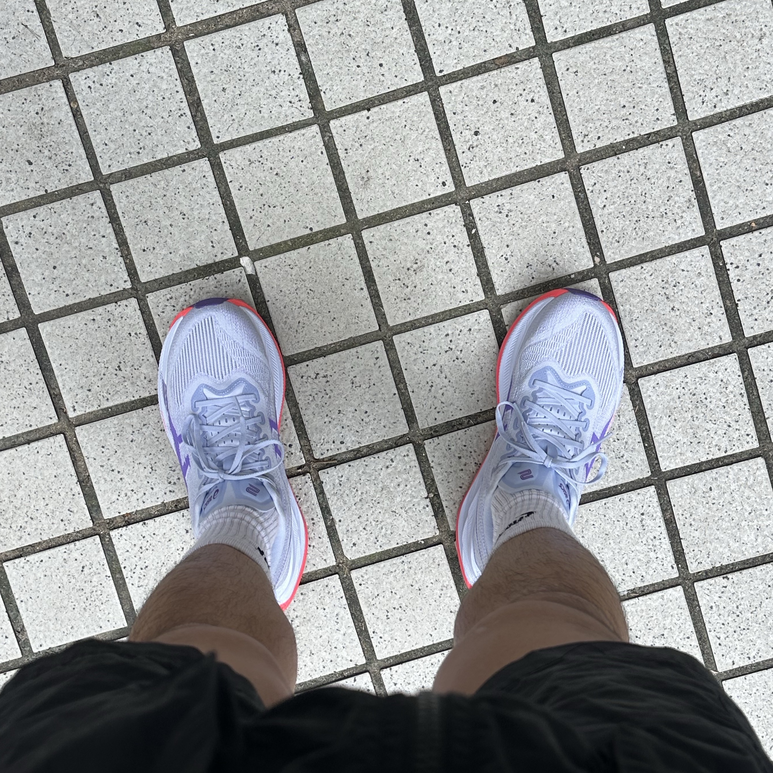 Asics Superblast 2 Blue Fade Edo Purple 착용 스타일