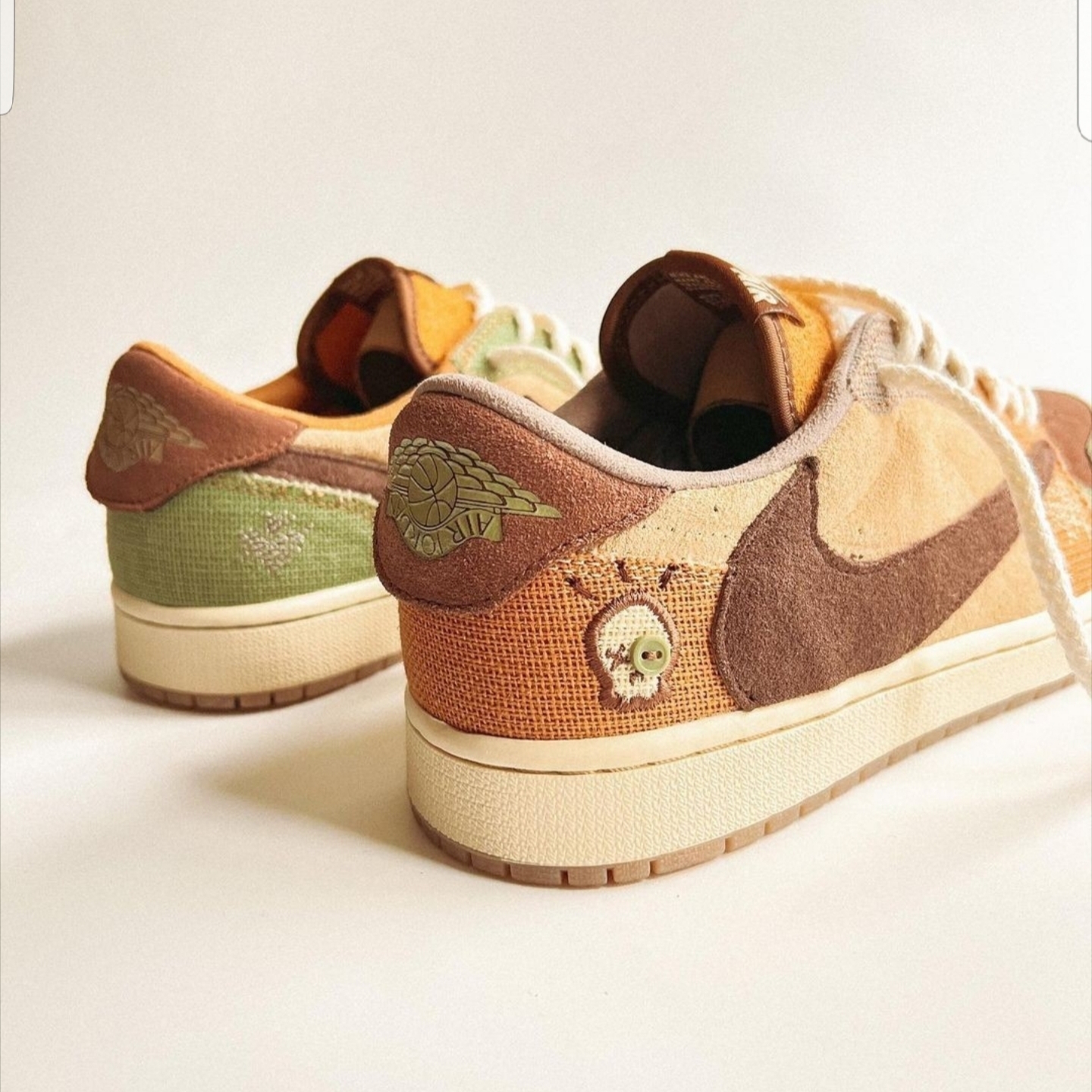 Jordan 1 x Zion Williamson Retro Low OG Flax and Oil Green, Jordan 1 x Zion Williamson Retro Low OG Regency Purple and Dark Raisin 착용 스타일 - 7